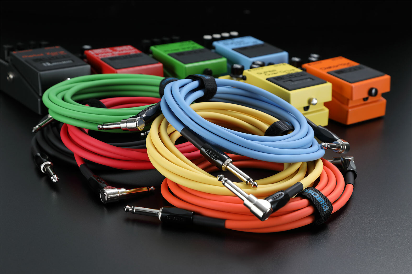 BOSS BOSS BIC-10A 效果器造型導線 3米 直L 金屬頭 無氧銅線芯重型編織屏蔽 線徑6.5mm 第 5 張圖片｜三峽吉他 / Bass