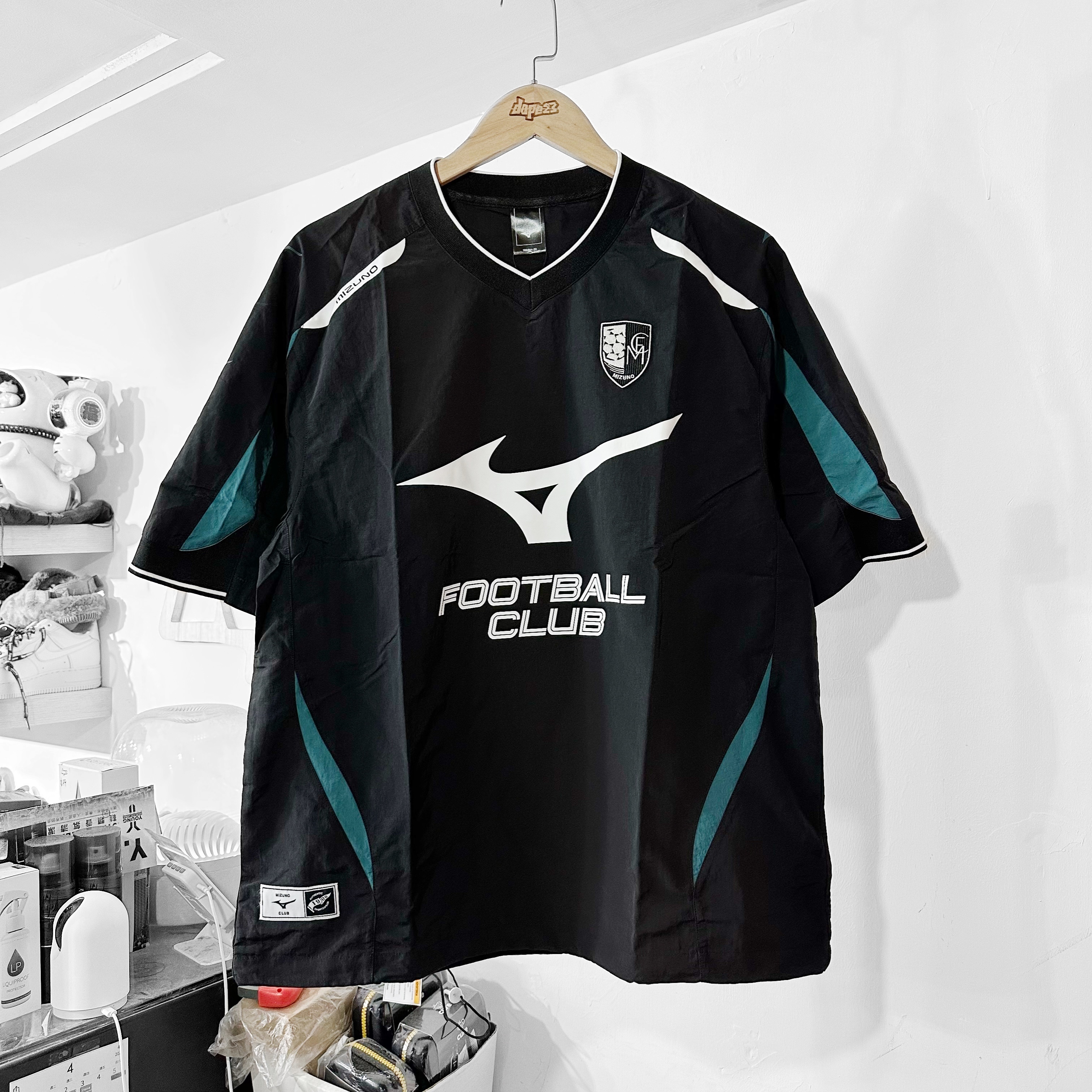 MIZUNO Blokecore Soccer Jersey 短袖速乾足球衣 小V領 25春季