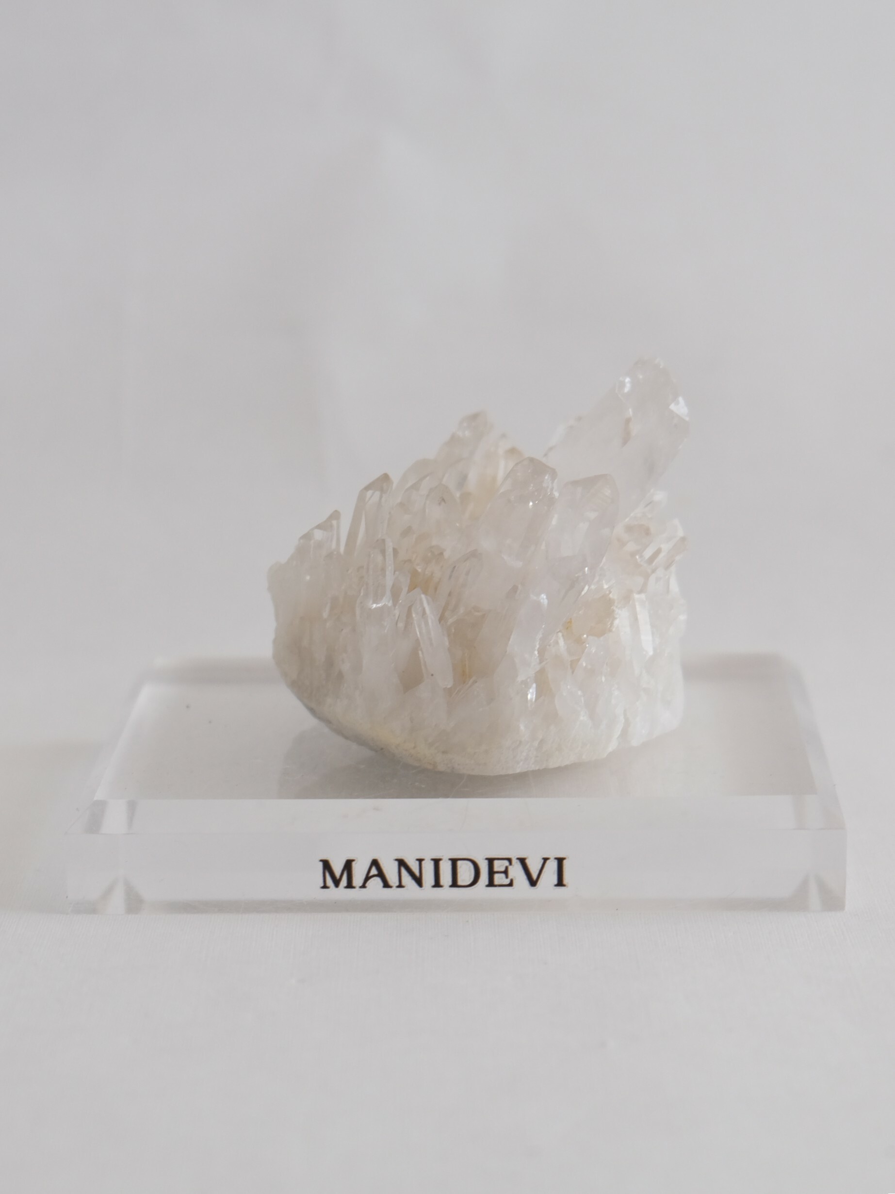 白水晶簇 Quartz