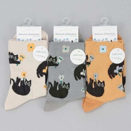 貓咪手持花花短襪