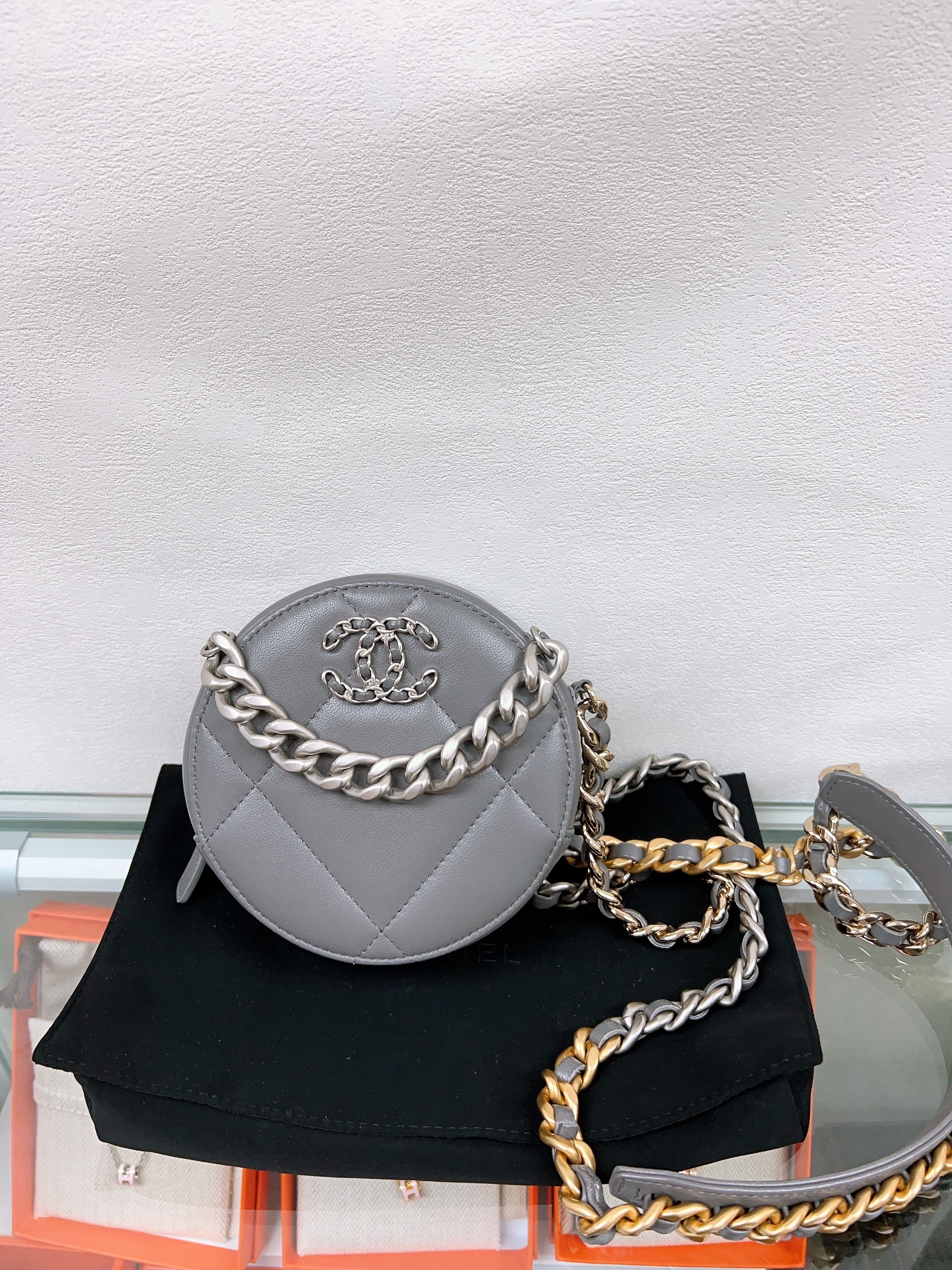 Chanel 19 round bag grey