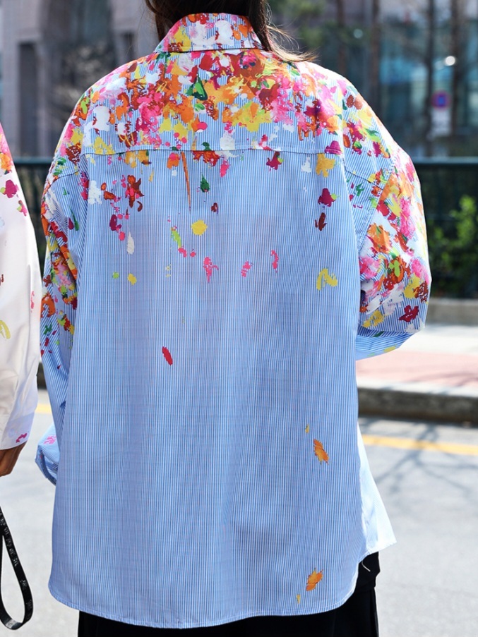 肩部花卉印花襯衫