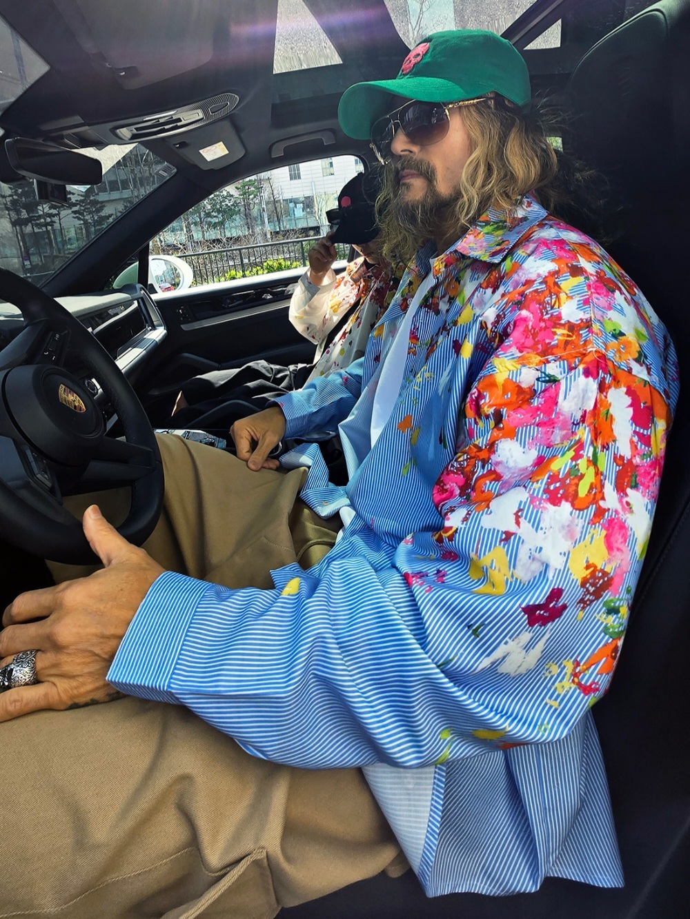 肩部花卉印花襯衫