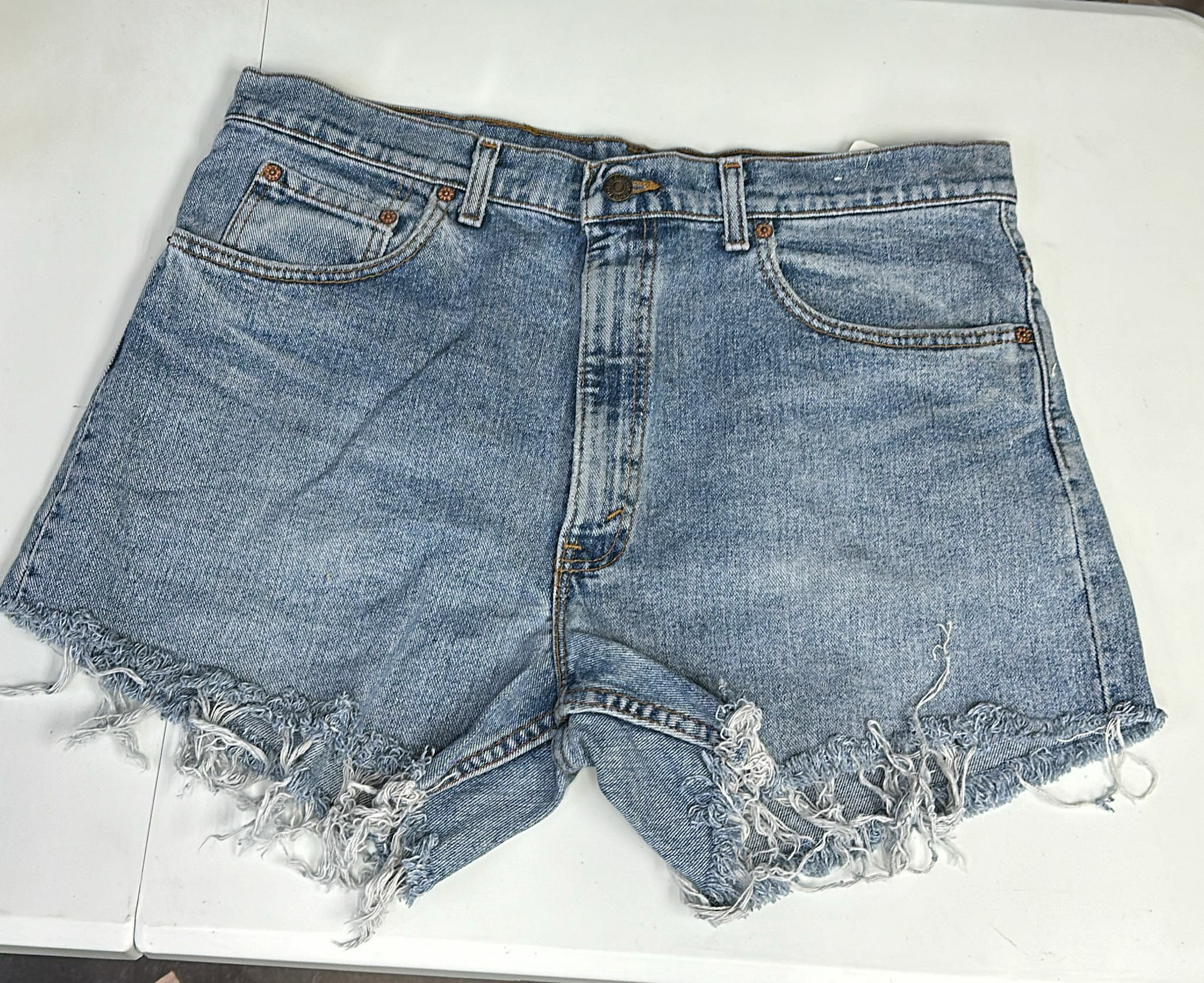 Cd3055**
