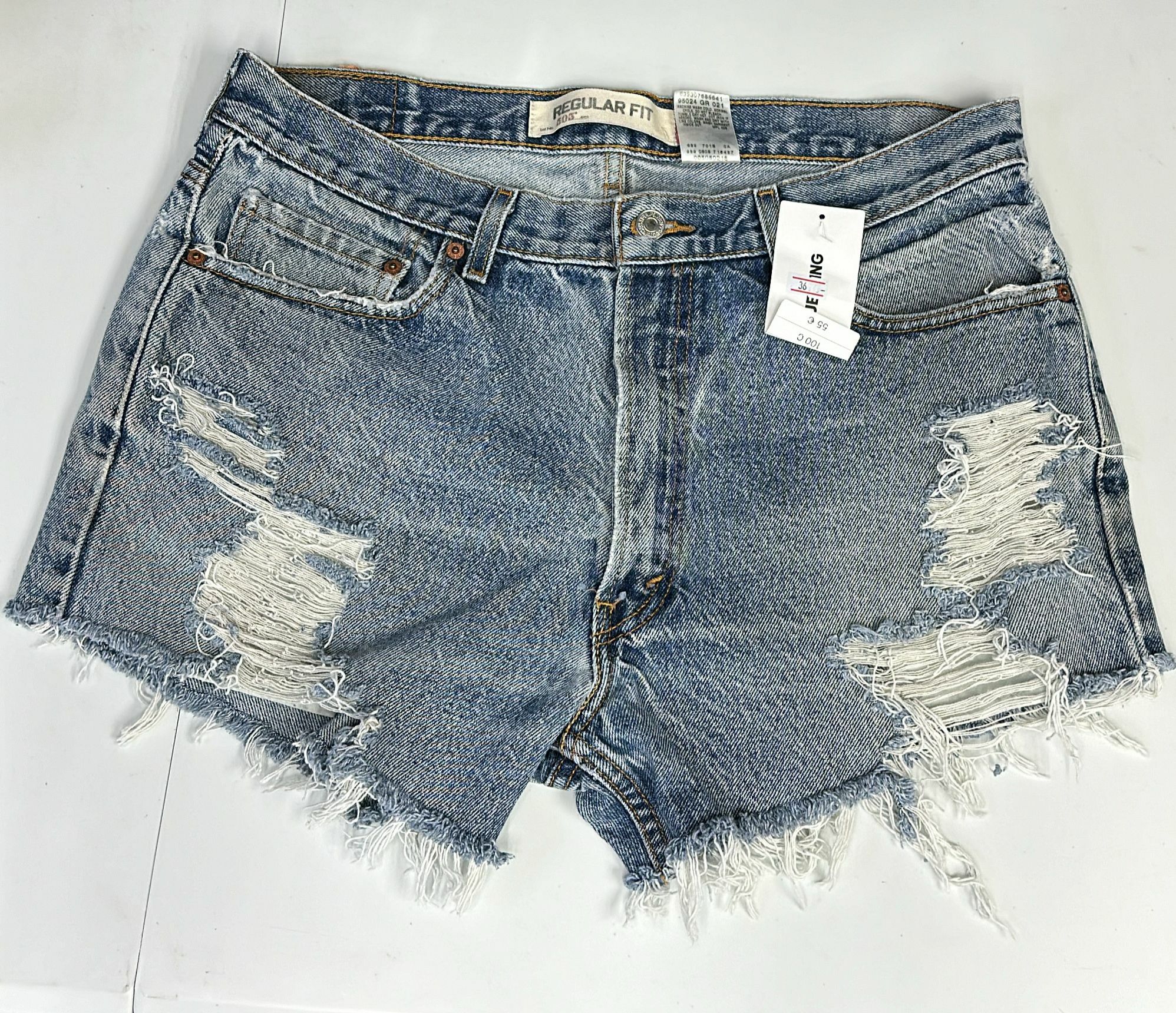 Cd3064**