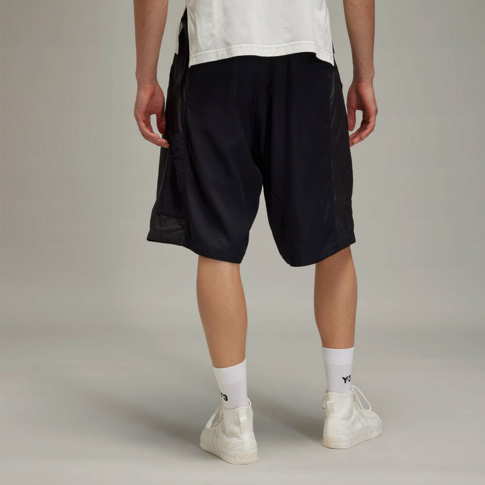 【 Y-3 ULTRALIGHT NYLON PANTS 輕量尼龍短褲 - 黑 】