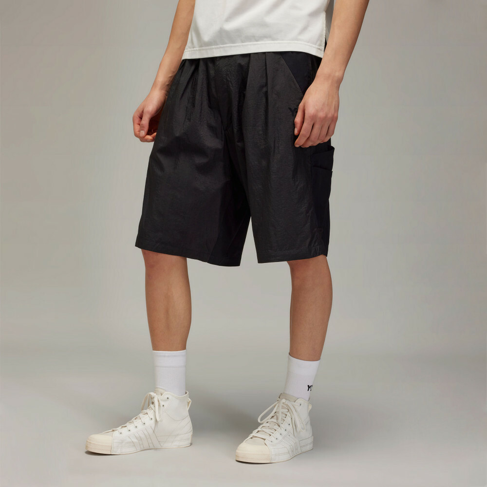 【 Y-3 ULTRALIGHT NYLON PANTS 輕量尼龍短褲 - 黑 】