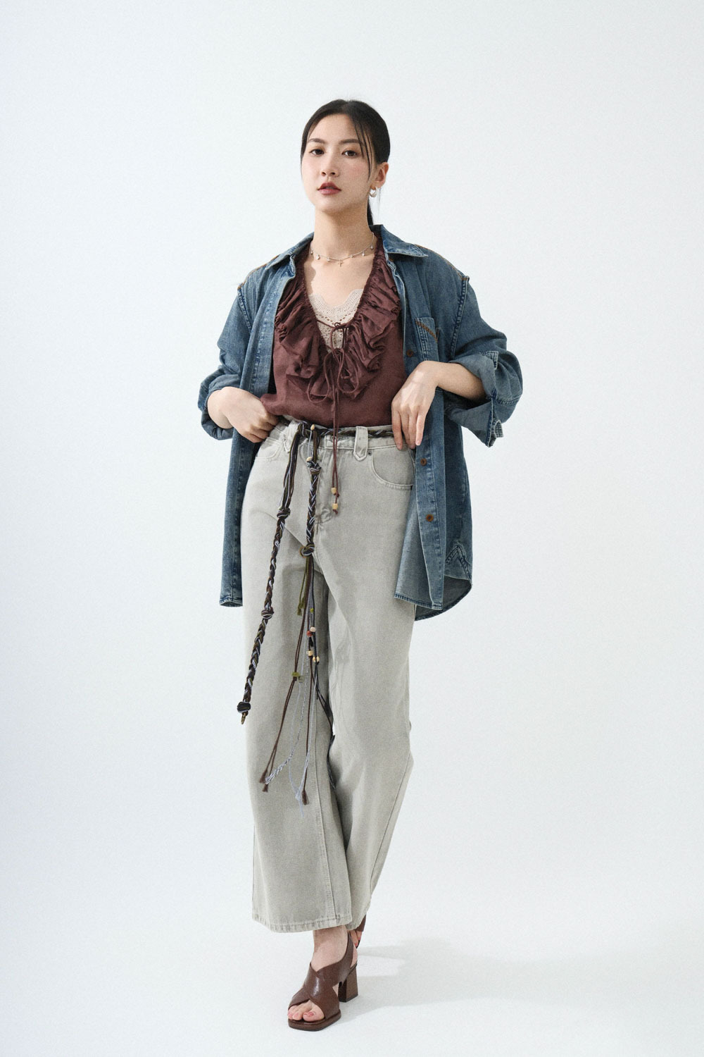 SS25_0094（外套＋上衣＋牛仔褲）