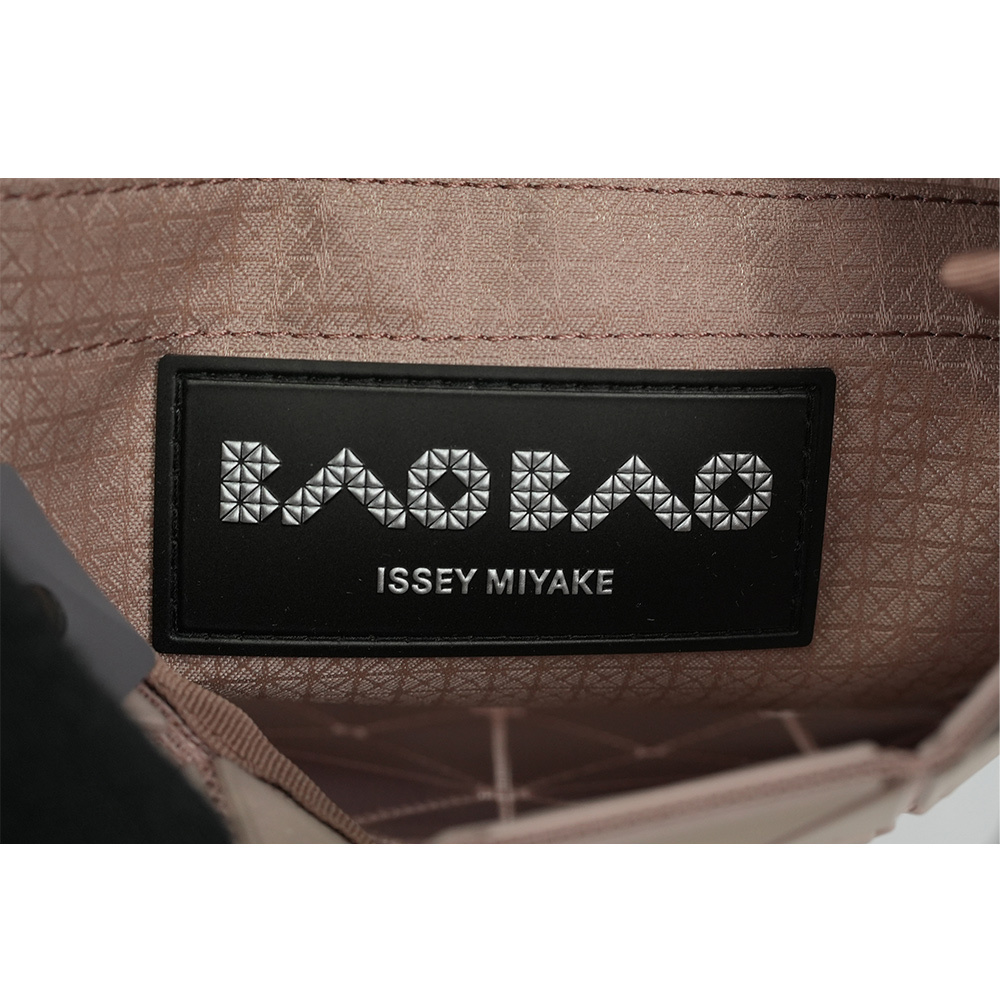 【ISSEY MIYAKE三宅一生】BAO BAO Prism Plus 5X4 霧面迷你手提包(粉色)AG511 20