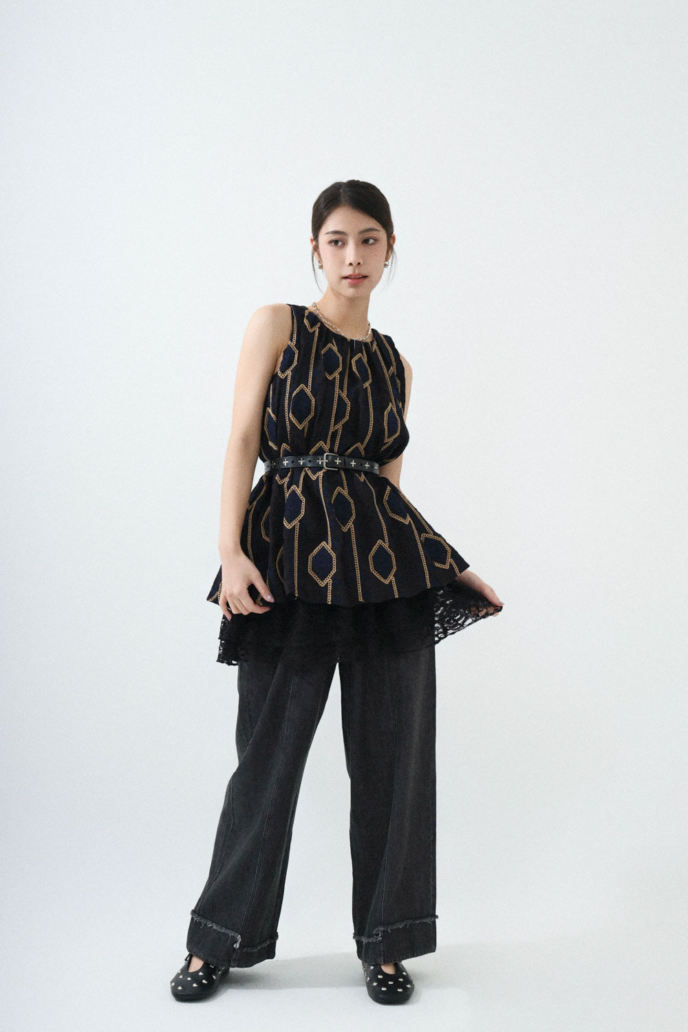 SS25_0100（上衣＋Lace 上衣＋長褲）