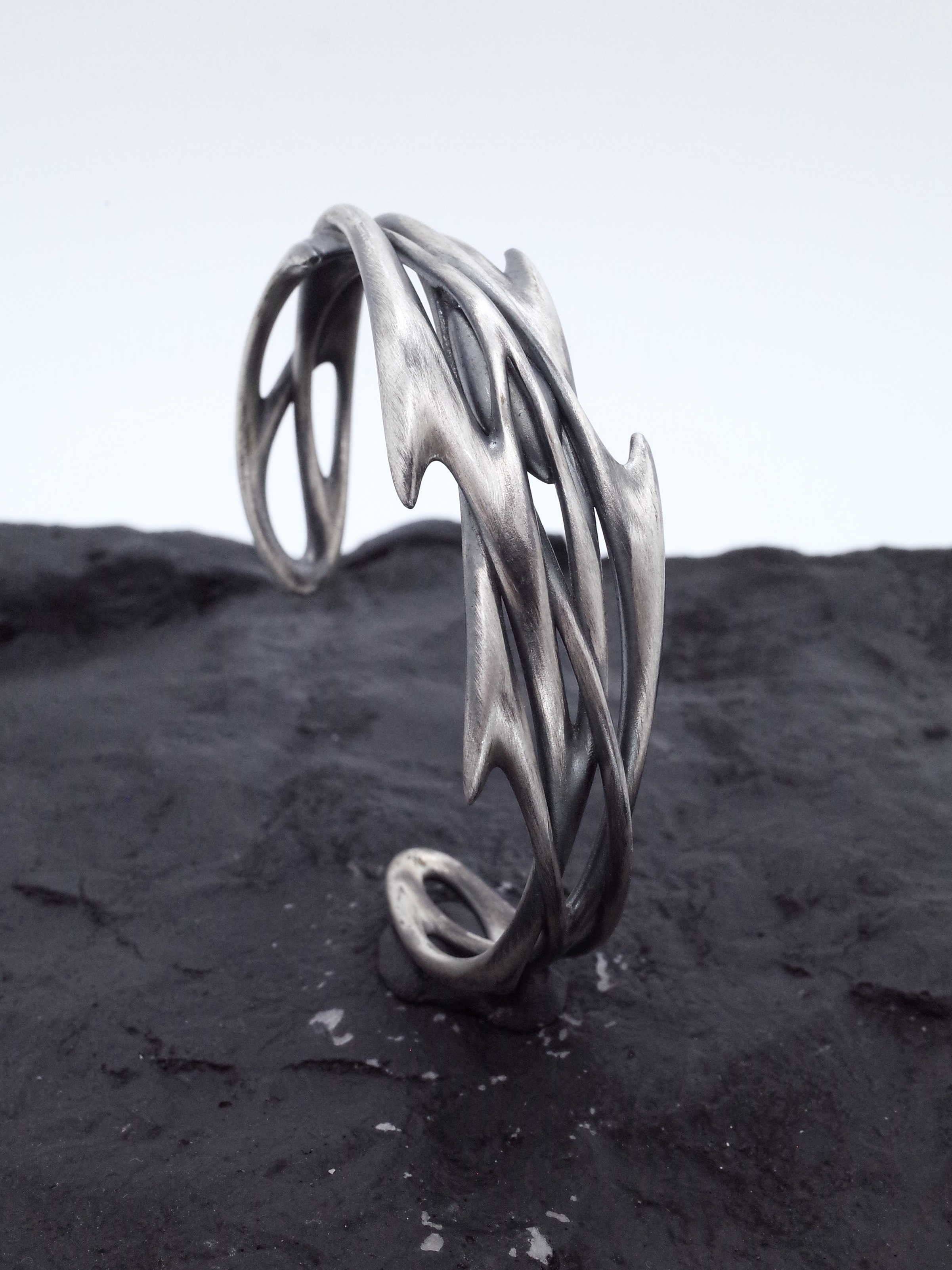 Y-KIND VINE-A 手鐲