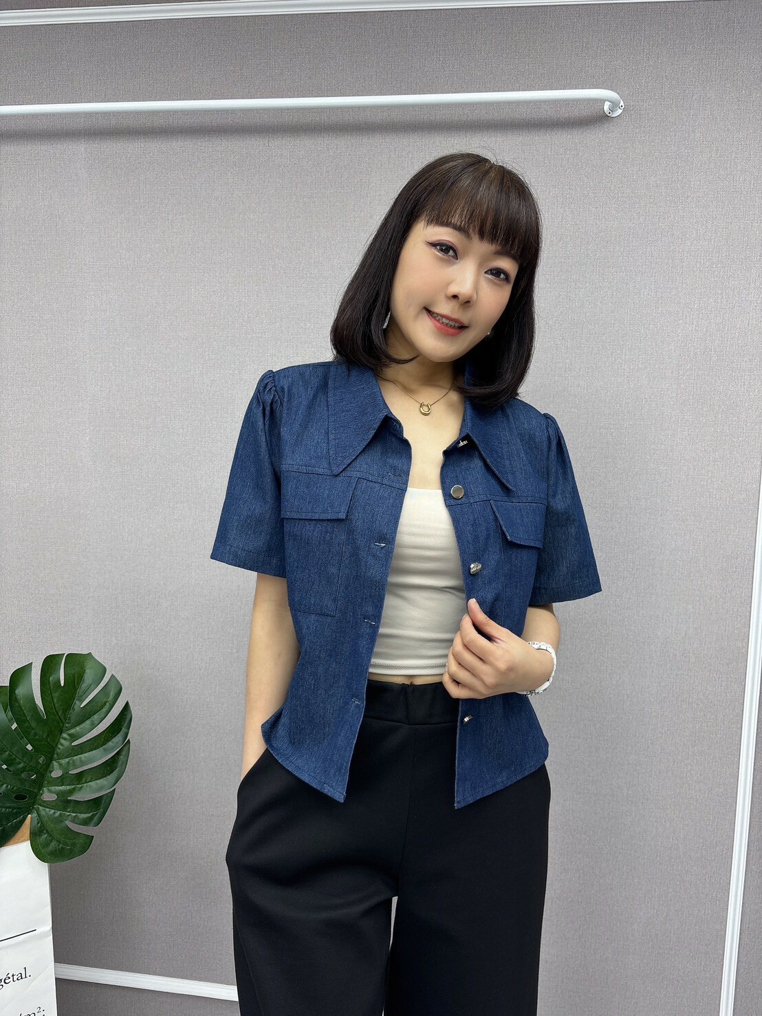 貼袋短版牛仔外套