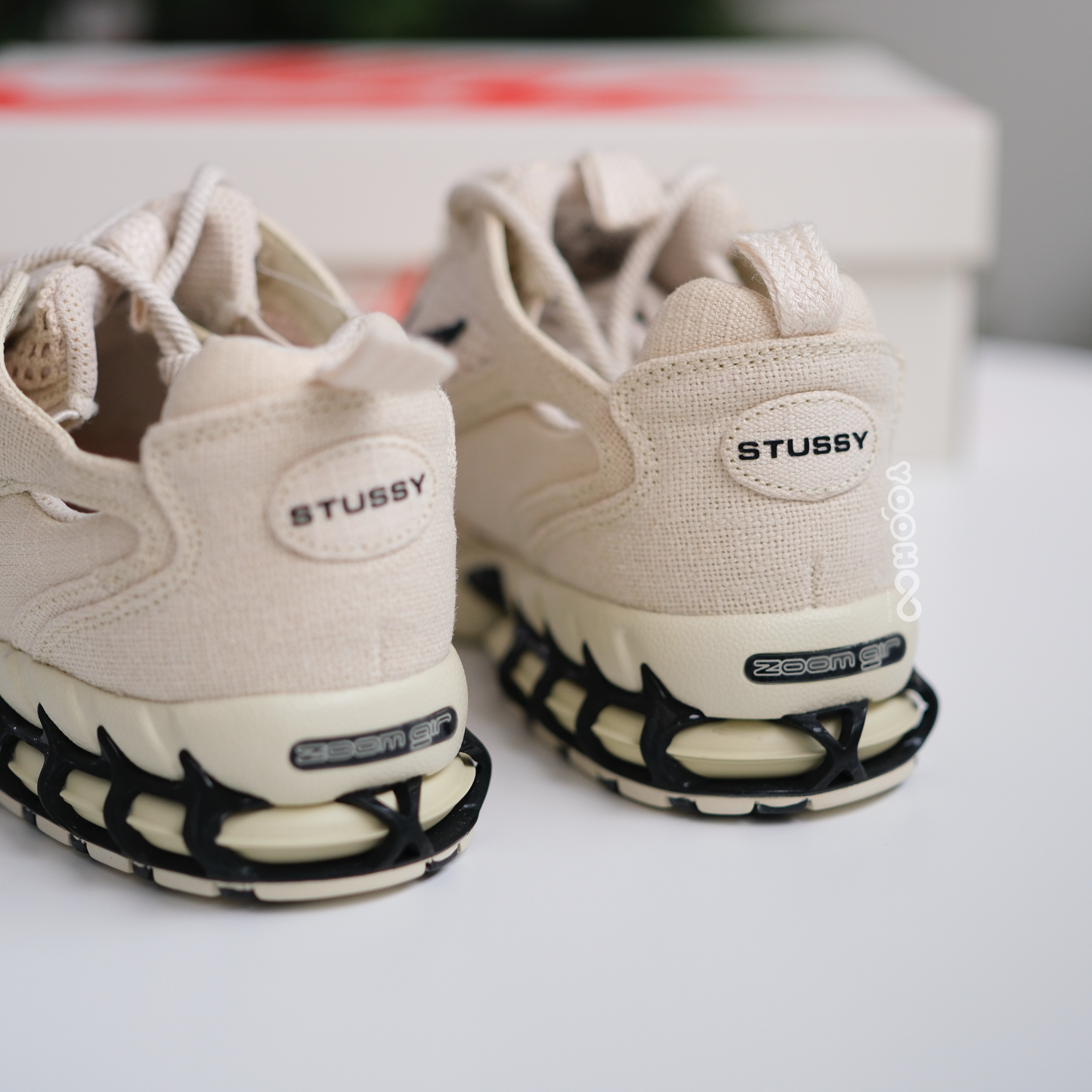 Nike stussy 白　CQ5486-200 ベージュ メッシュ スニーカー ナイキ × Stussy CQ5486-200 Air Zoom Spiridon CG 2 Fossil