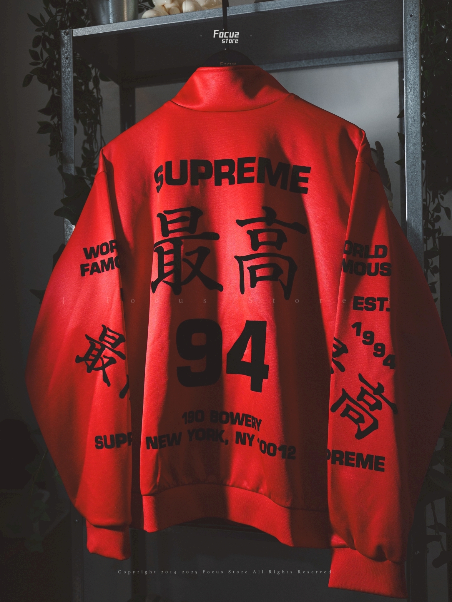 バンクシー t シャツ 公式