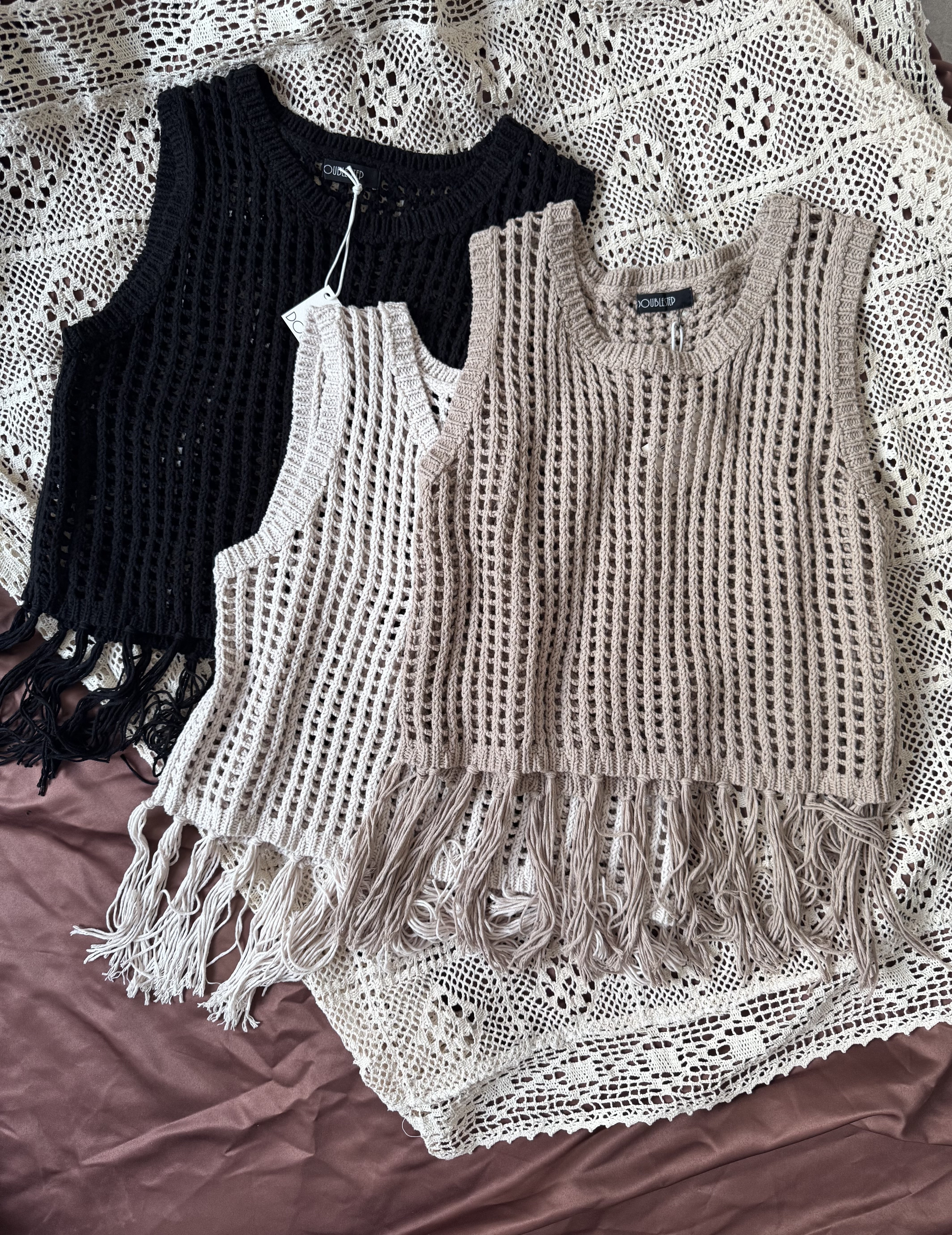 正方格縷空針織背心 - TT52586