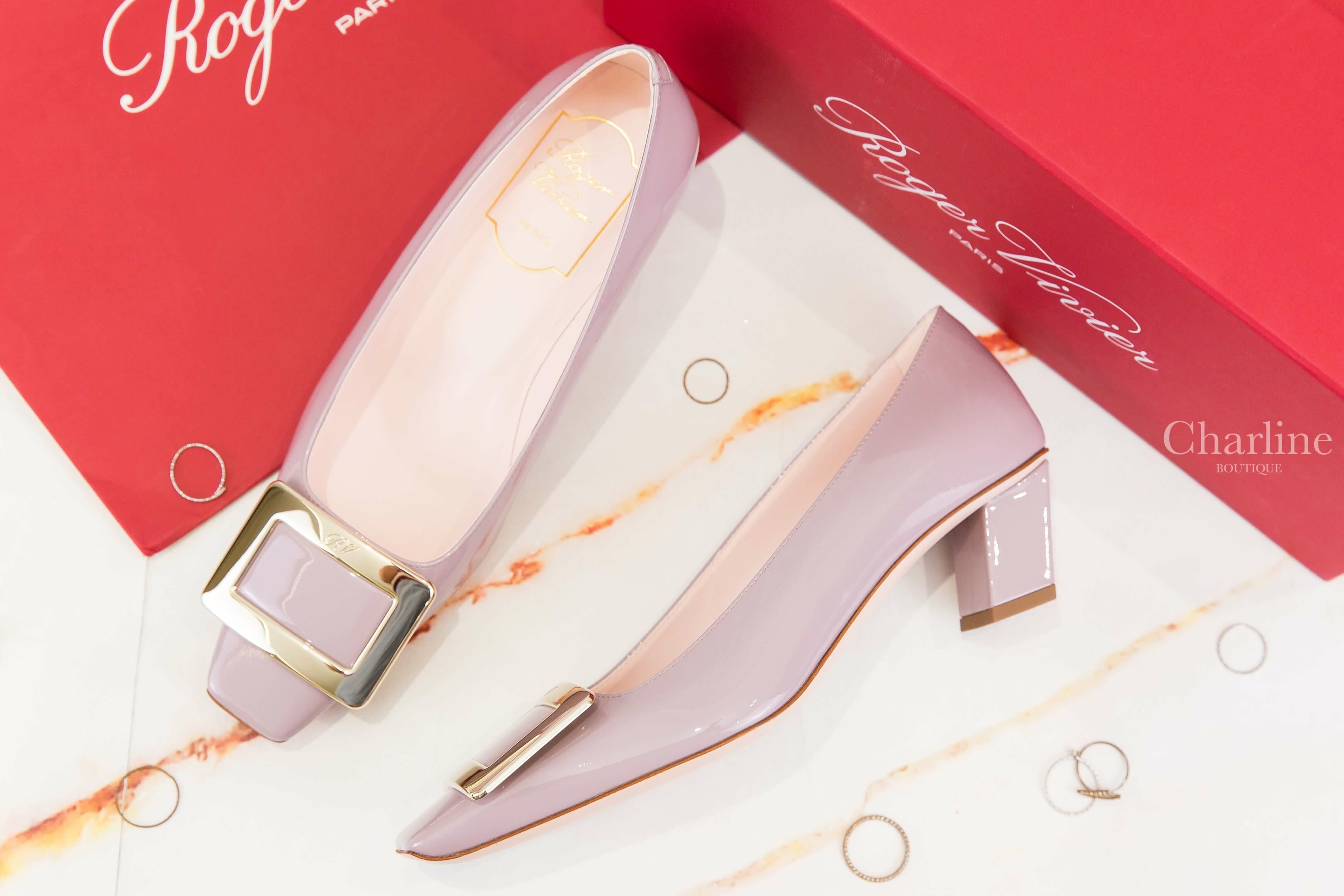 Roger Vivier Belle Vivier Pumps In Patent Leather 紫色漆皮金色方釦粗跟低跟鞋-Charline Boutique 精品代購
