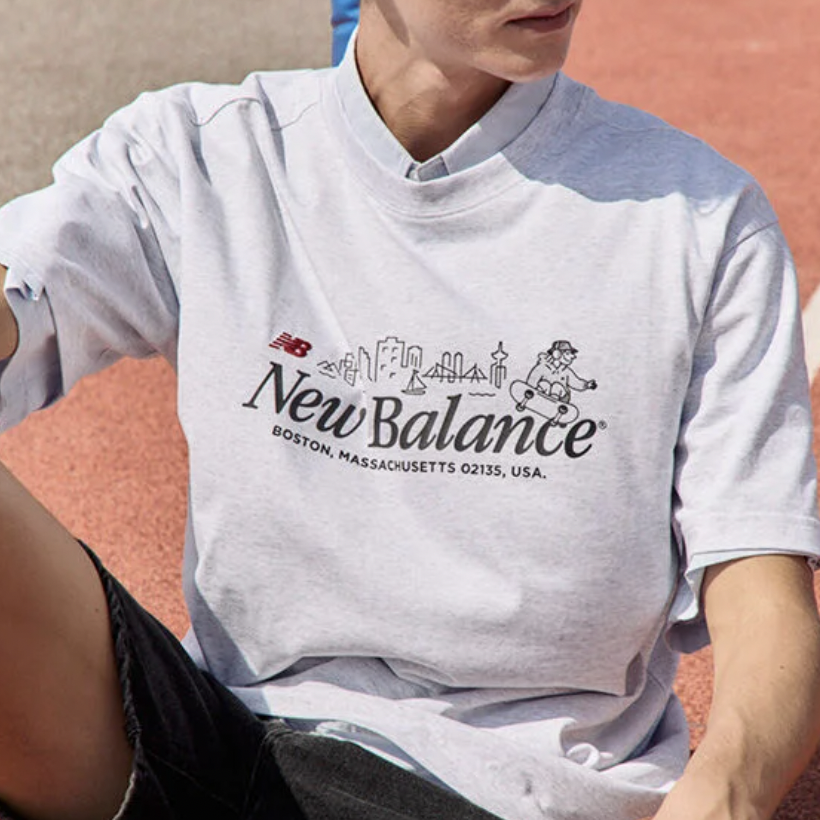 NEW BALANCE NB BOY 夏日城市探索 Skyline系列 IU代言同款 短T 短袖 男款 MT51875 / 調貨