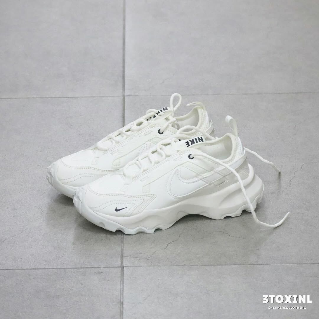 (預訂) Nike TC-7900 - Sail
