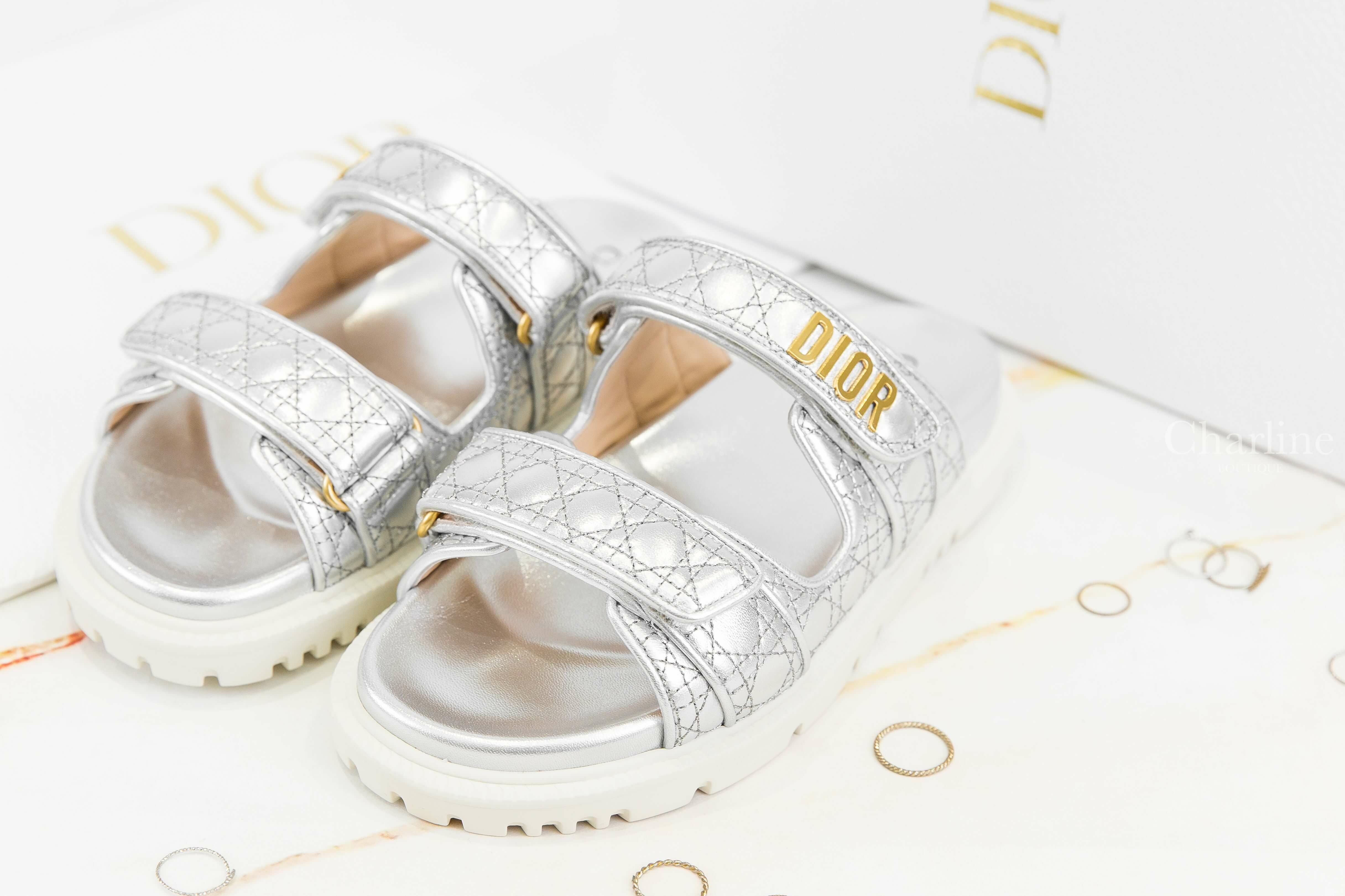 Dior Dior Or Dioract Slide 銀色藤格紋羊皮金色字母魔鬼氈拖鞋-Charline Boutique 精品代購