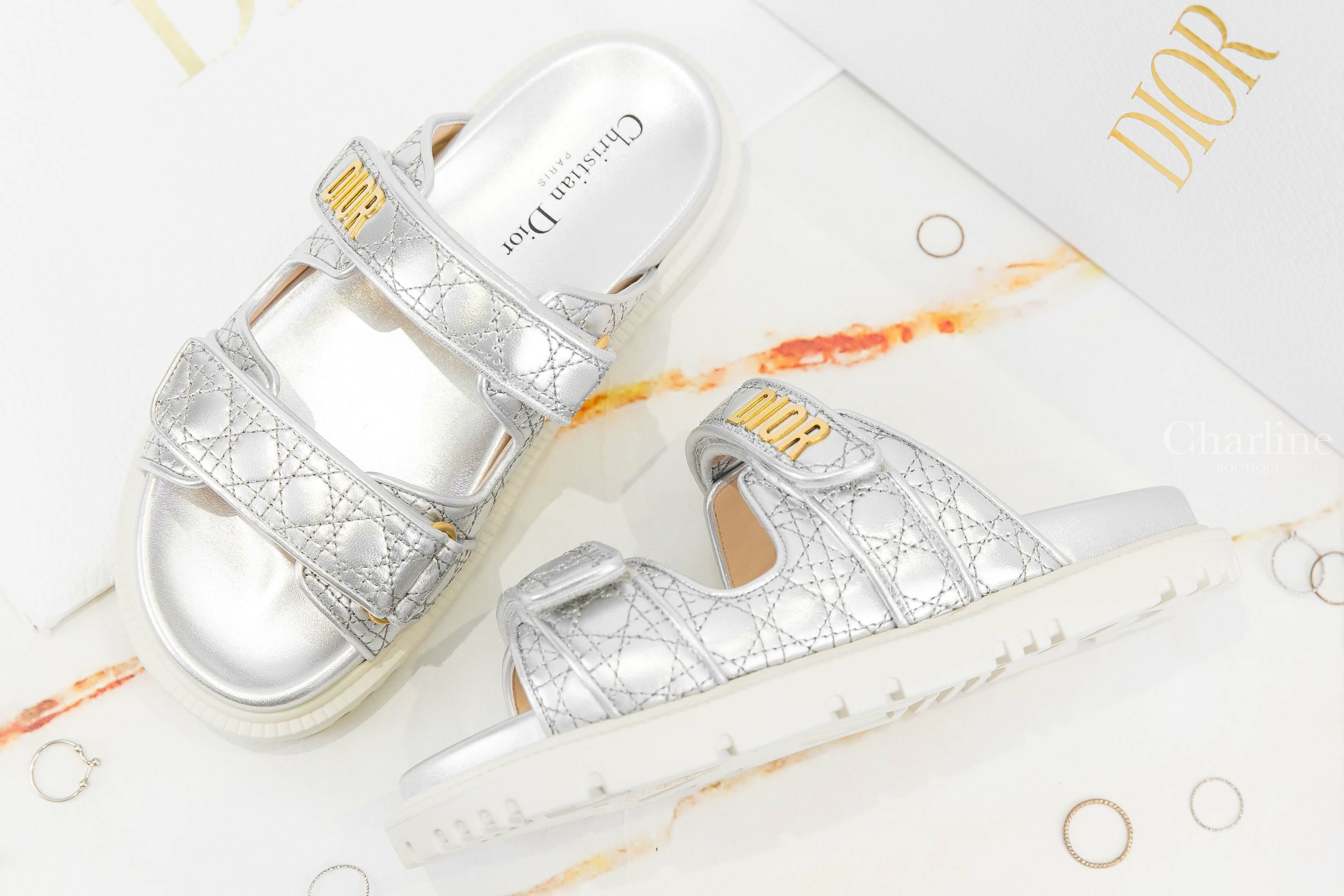 Dior Dior Or Dioract Slide 銀色藤格紋羊皮金色字母魔鬼氈拖鞋-Charline Boutique 精品代購