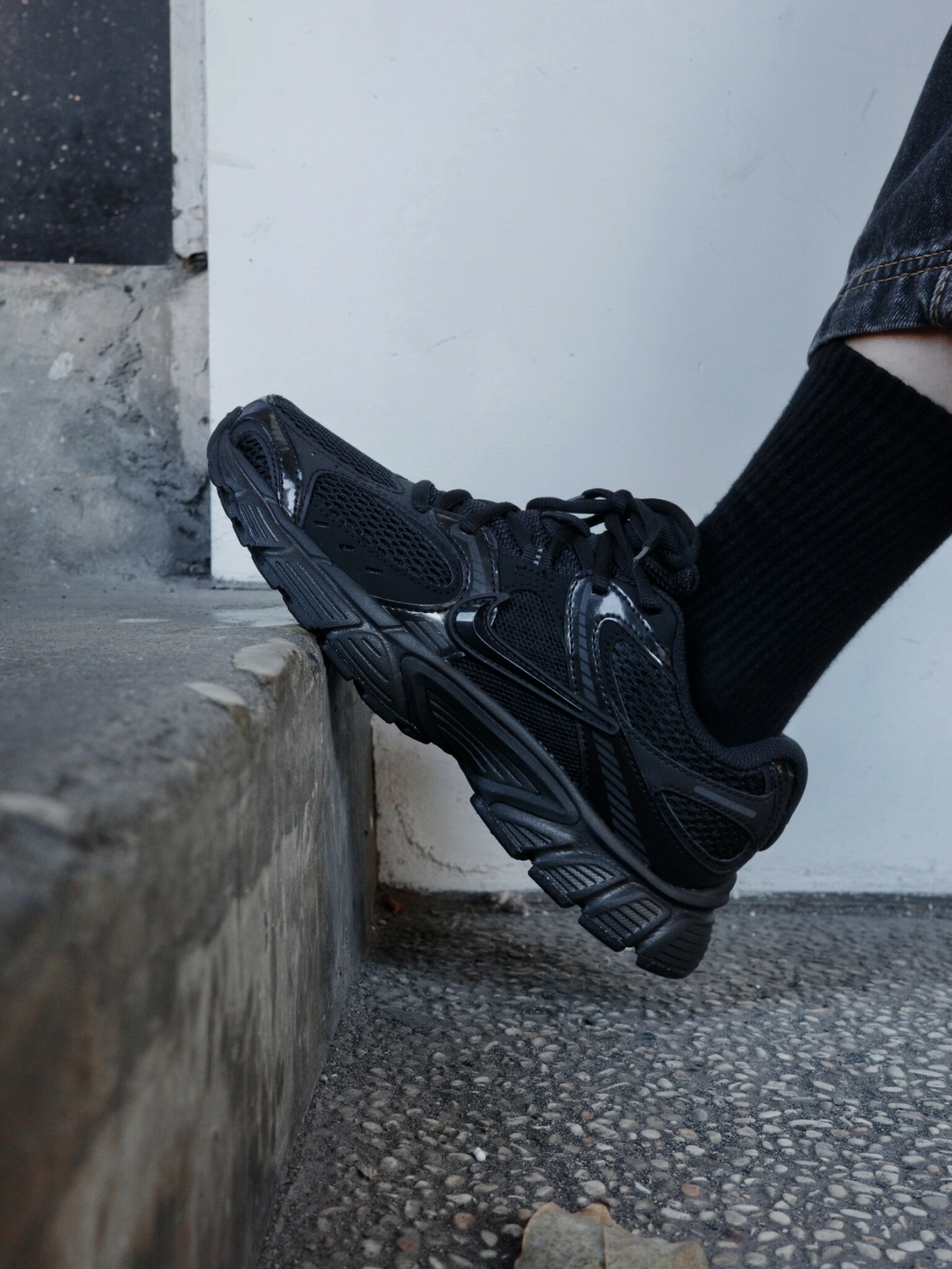 Nike v5 RNR 全黑 黑魂 酷黑 黑武士 老爹鞋  HJ5228-001