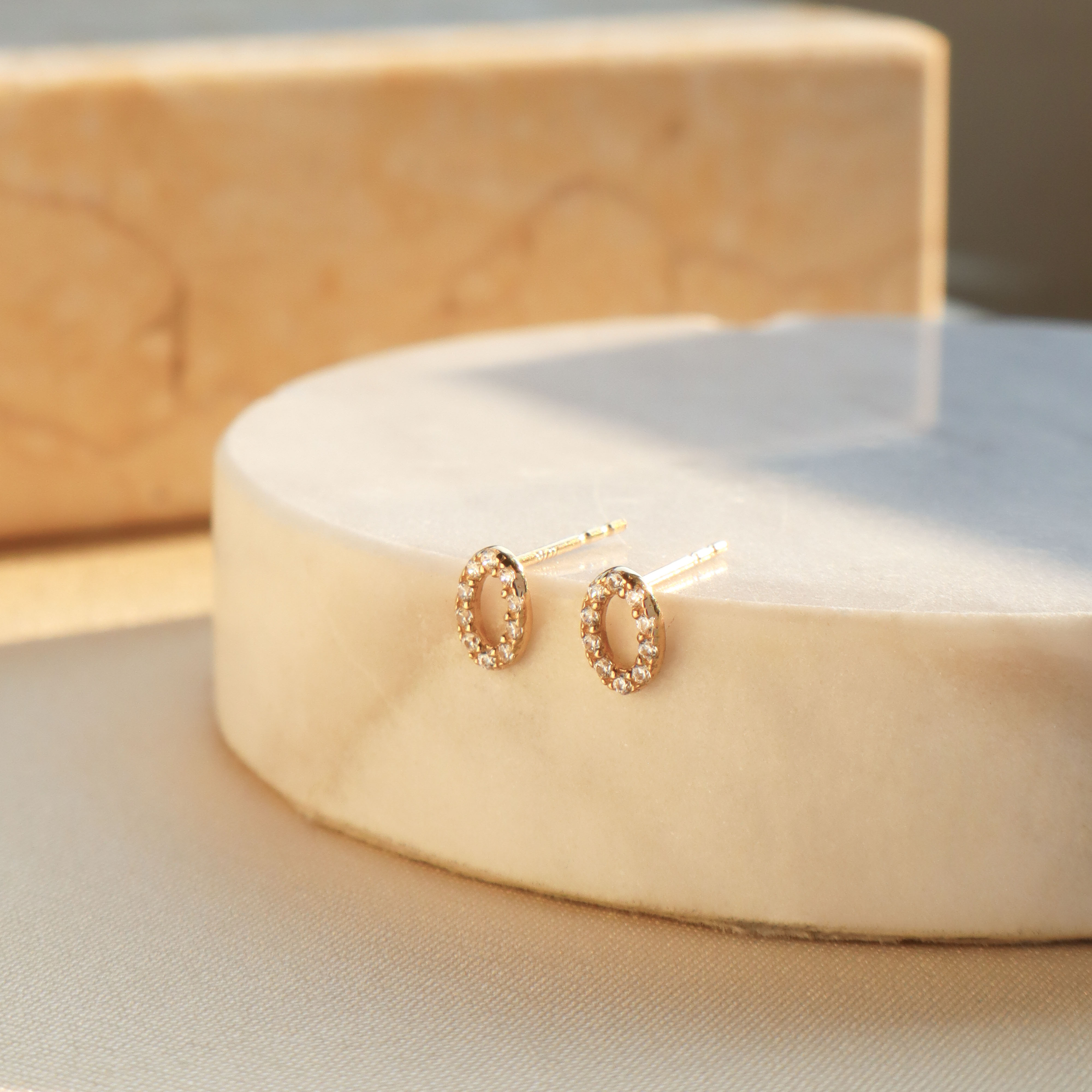 10K/滿鑽橢圓耳環