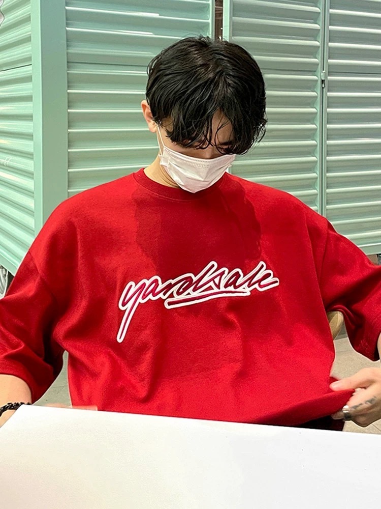 SIMPLEACTION 字母刺繡圓領短袖上衣