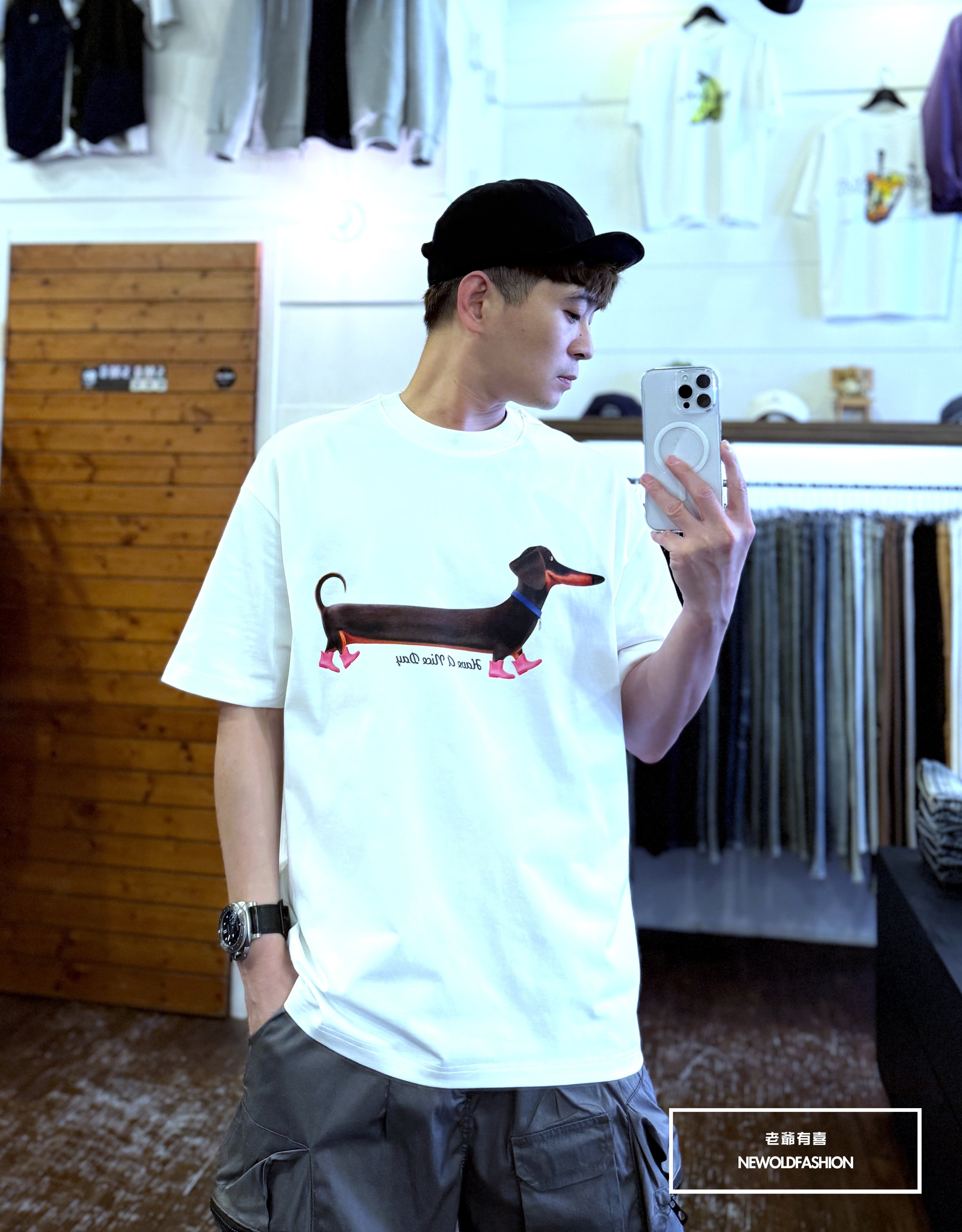 『新品上市』重磅項圈臘腸狗短T(NOF25038154)-白