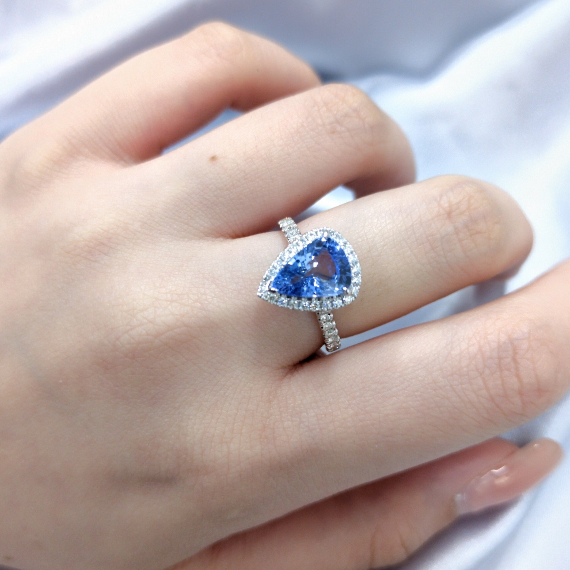 18K White Gold 2.47ct Sapphire and Diamond Ring