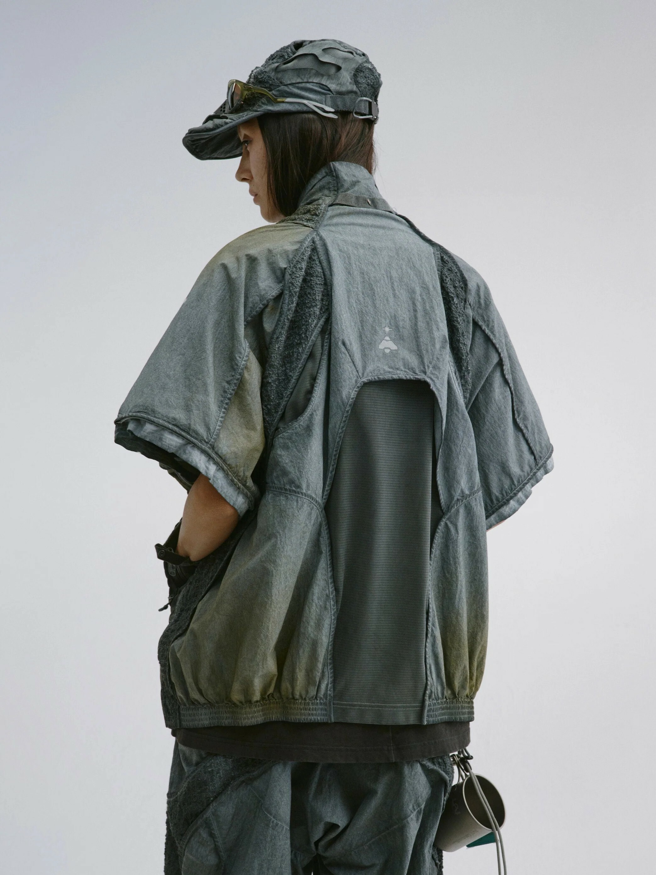 【Focus Store】現貨 Hamcus SS25 DUSZEN SFS / Lichen-Eroded Jacket 深灰 可拆式背心外套 ZM00525-1(NB)