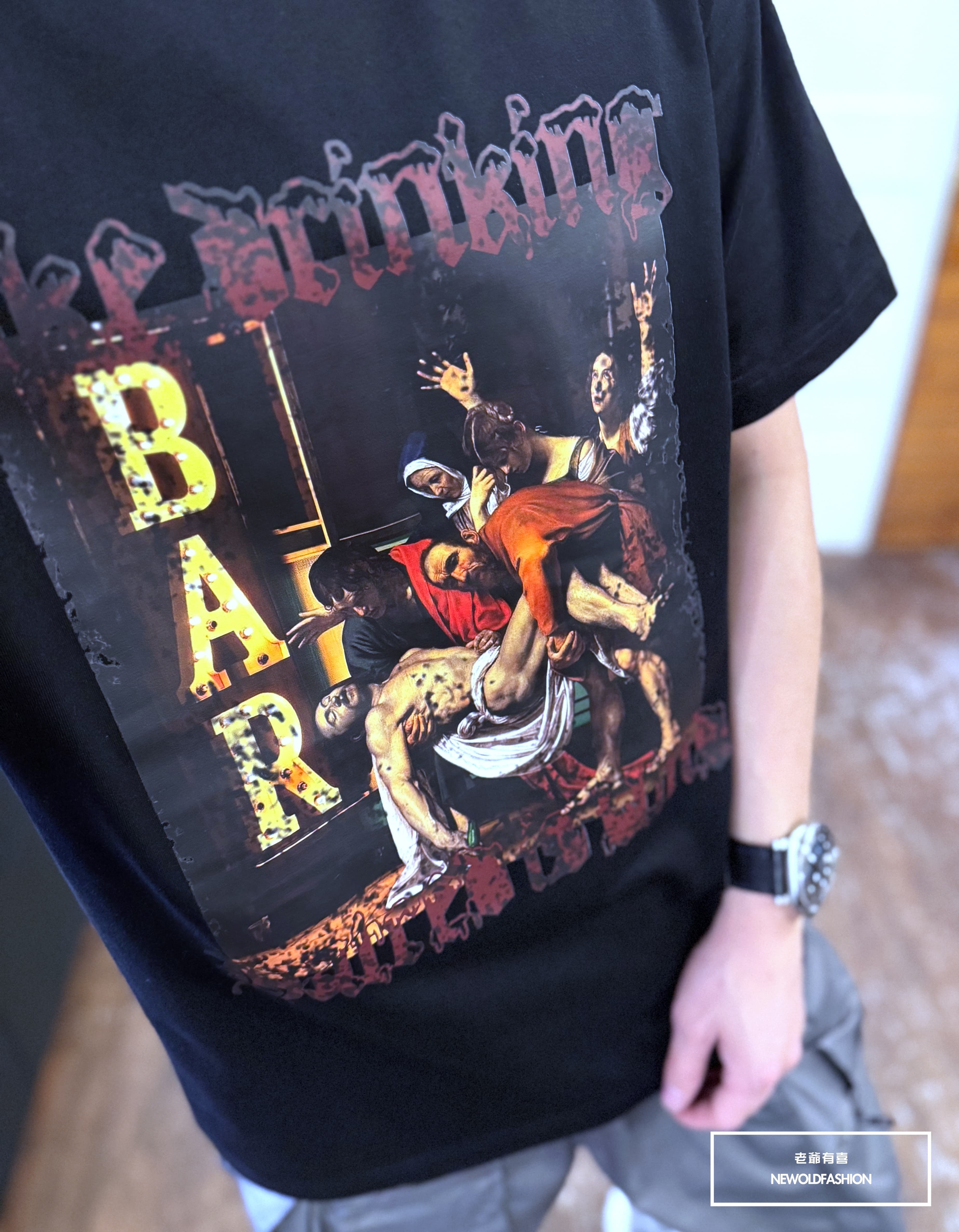 『新品上市』重磅BAR羅馬人像短T(NOF25038176)-黑