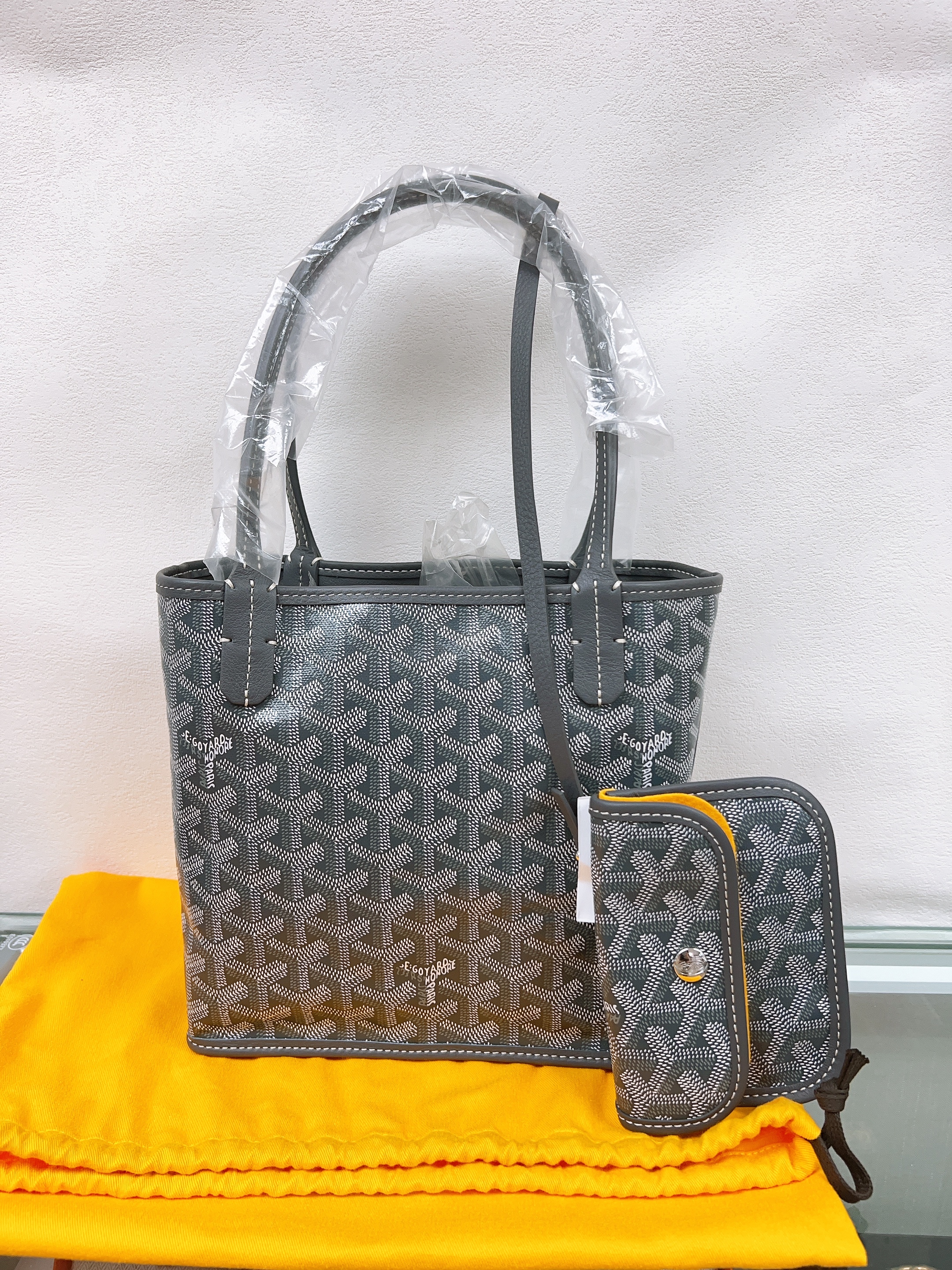 *Unused* Goyard mini anjou tote grey