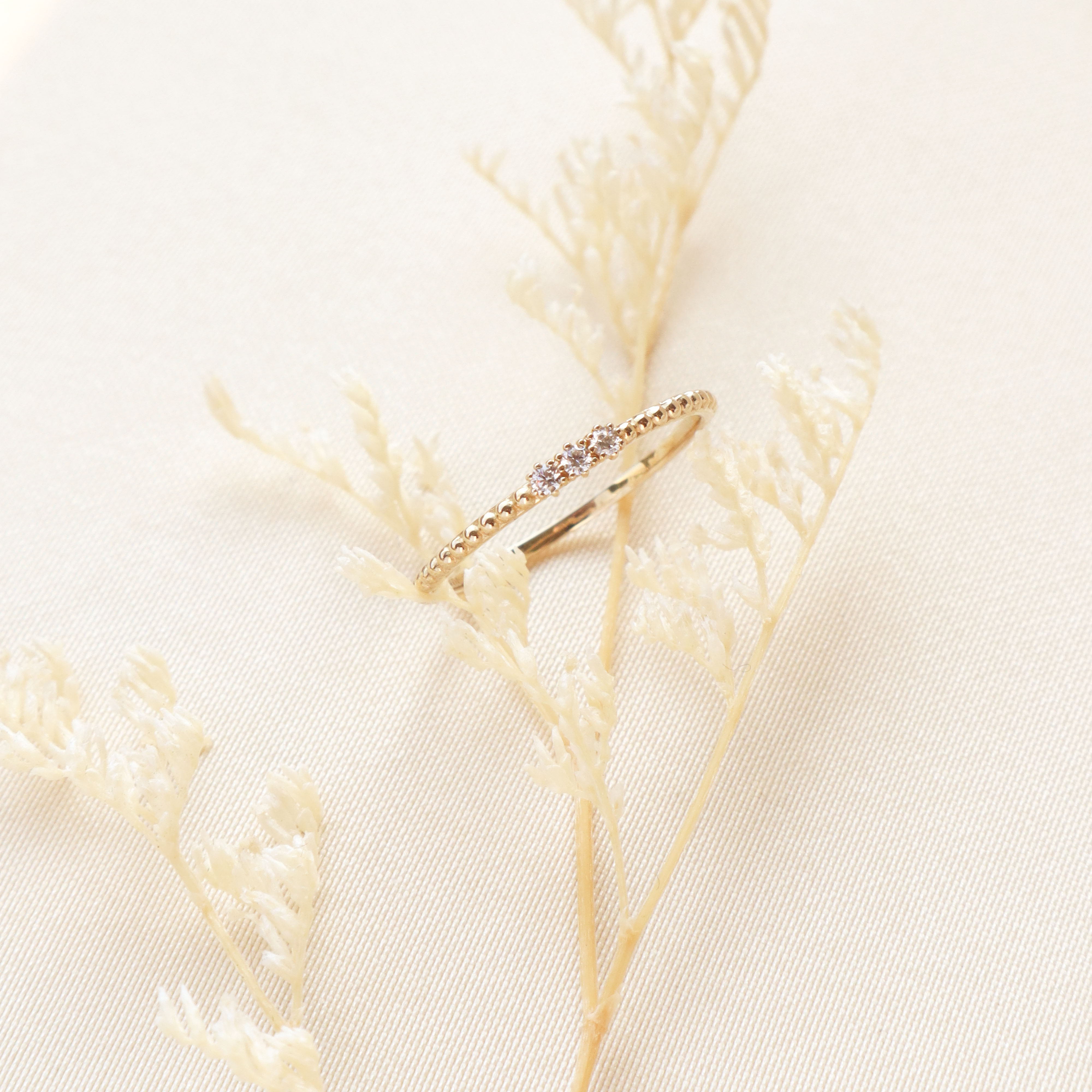 10K/經典珠邊戒指