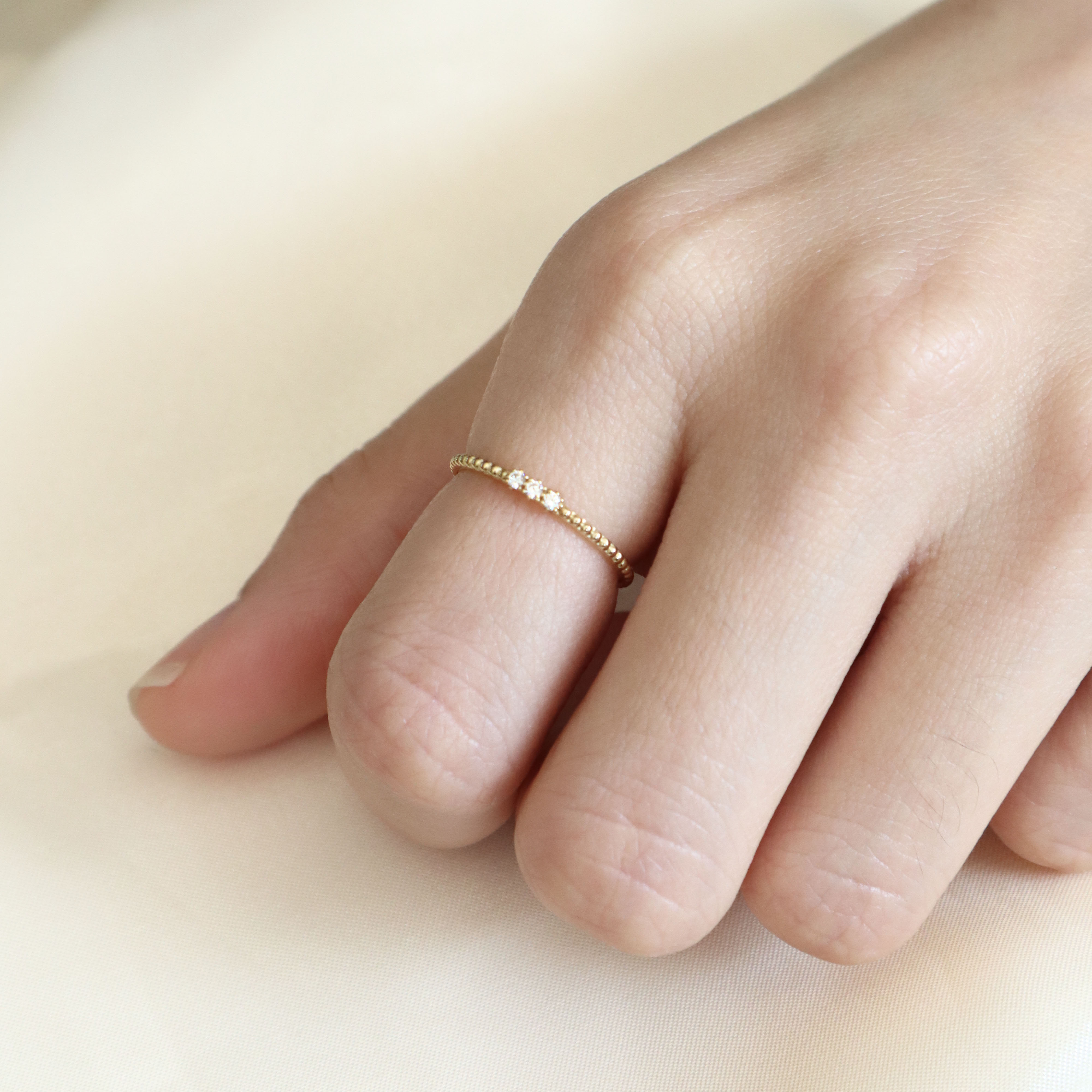 10K/經典珠邊戒指