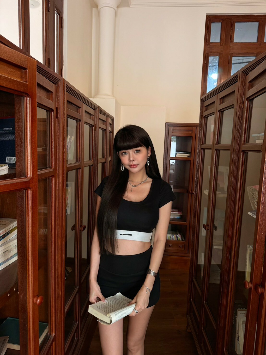 UNDER WEAR‘曲線杯—短版織帶上衣