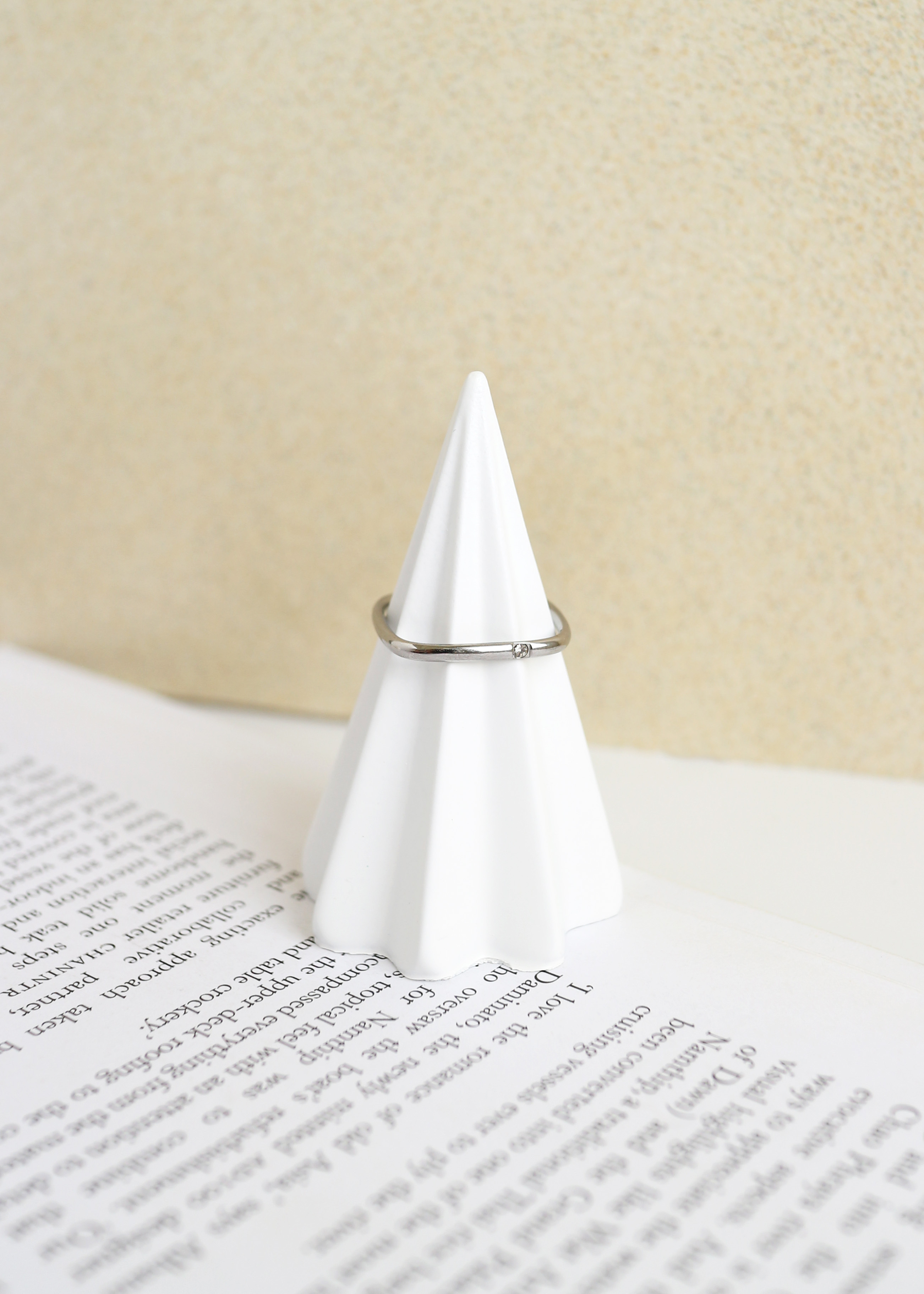 單鑽簡約方形戒指-銀 | 醫療鋼 |