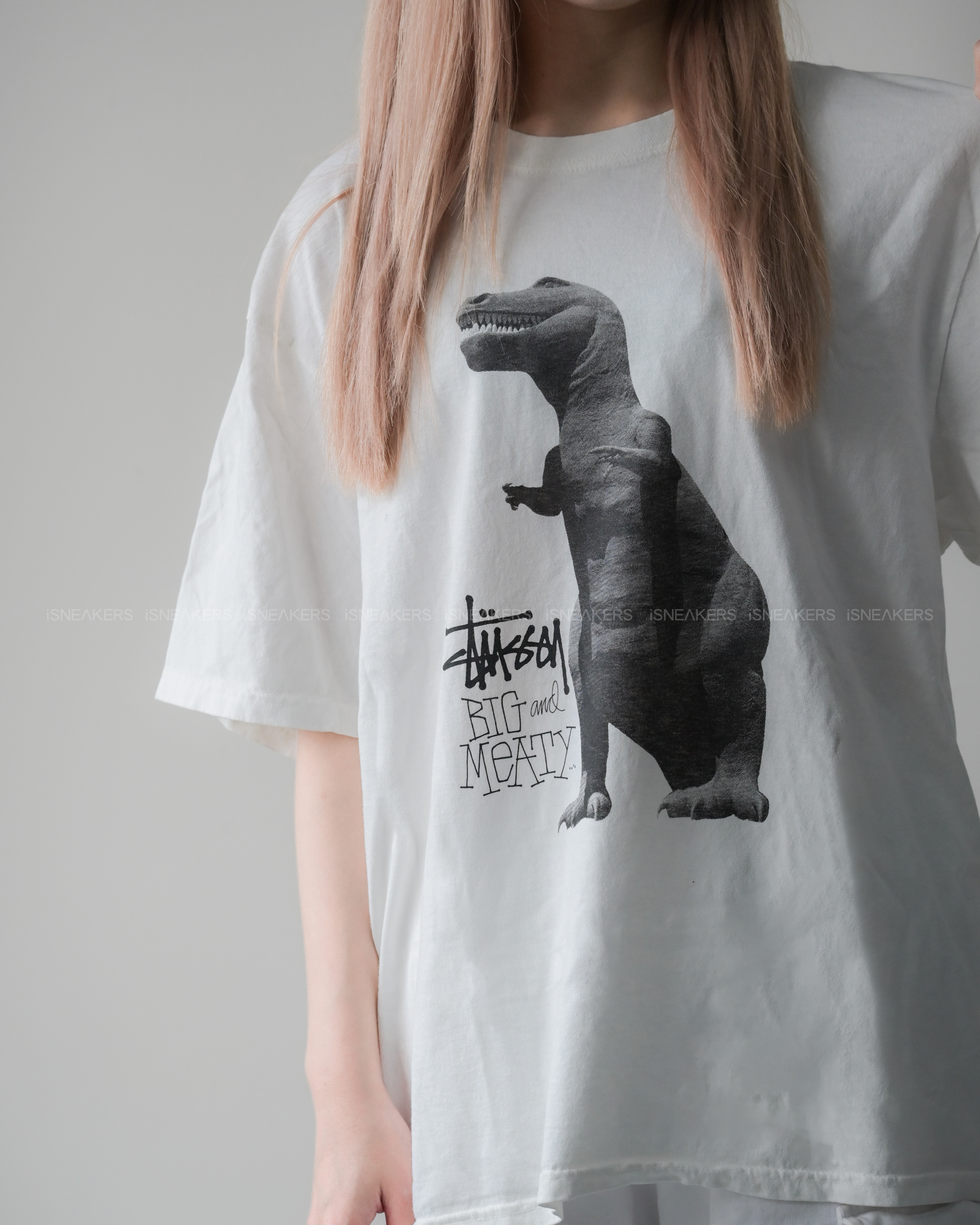 iSNEAKERS｜Stussy Big & Meaty Tee Pigment Dyed 恐龍 短T 25S1905133BK/25S1905133NAVY/25S1905133WT