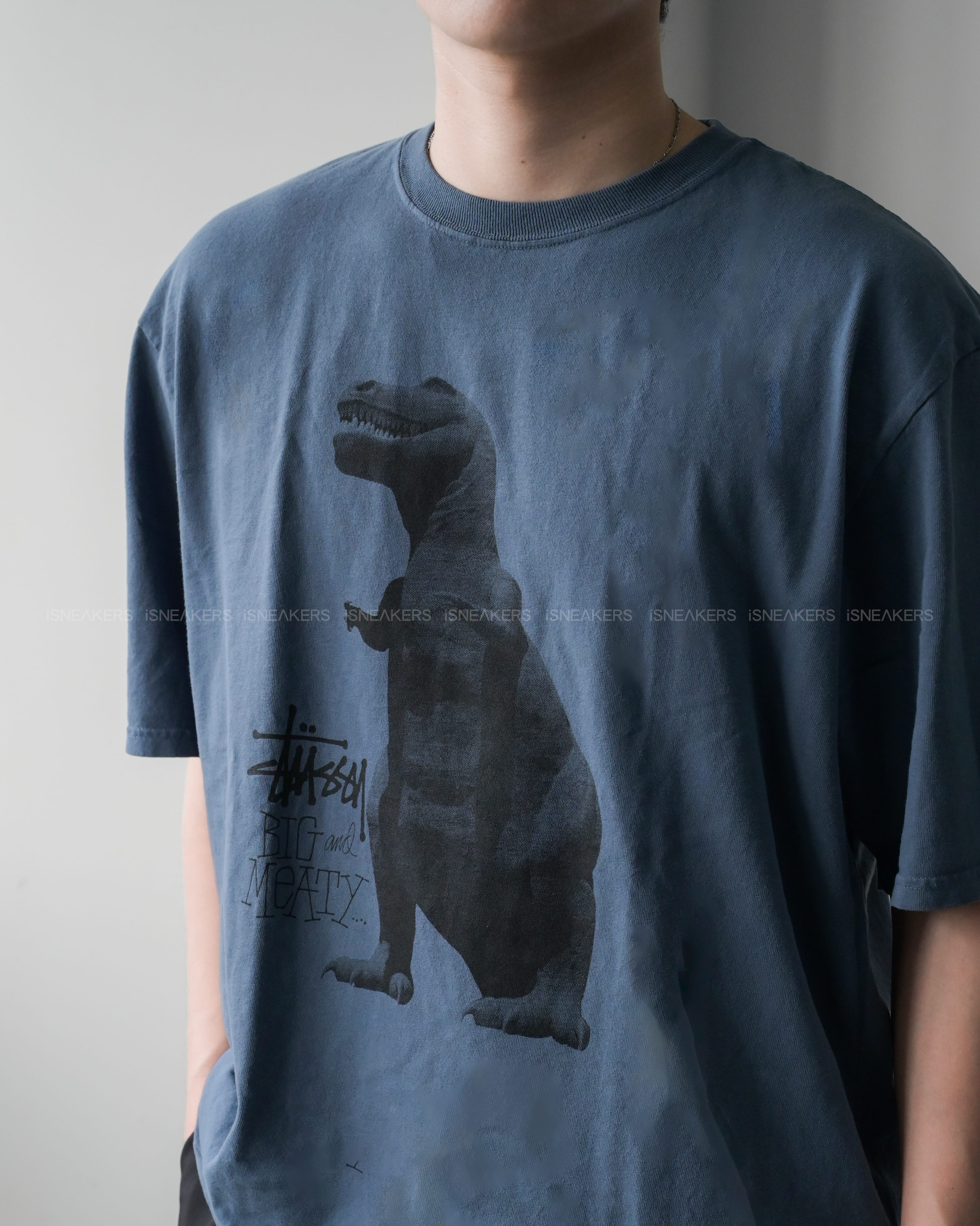 iSNEAKERS｜Stussy Big & Meaty Tee Pigment Dyed 恐龍 短T 25S1905133BK/25S1905133NAVY/25S1905133WT