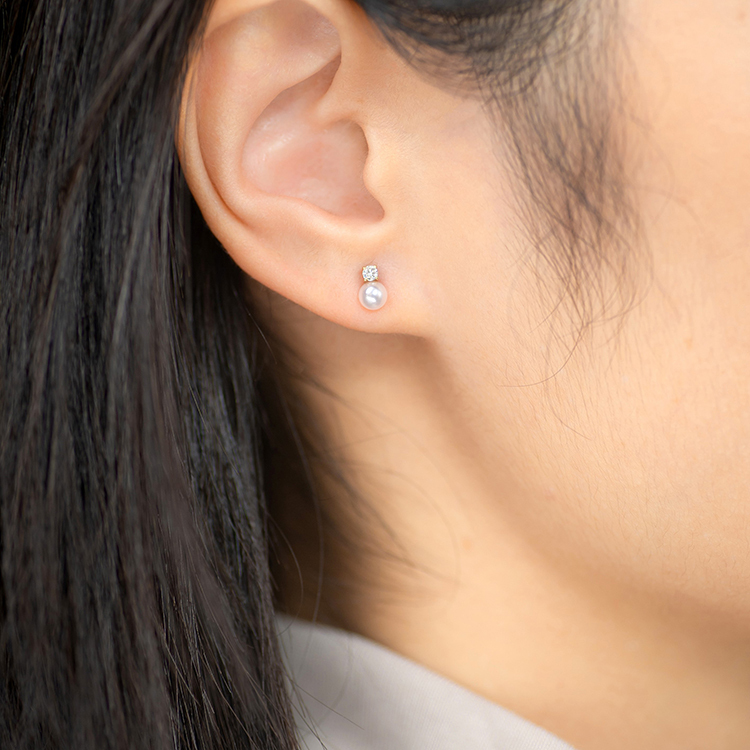 Akoya日本海水珍珠鑽石18K耳釘