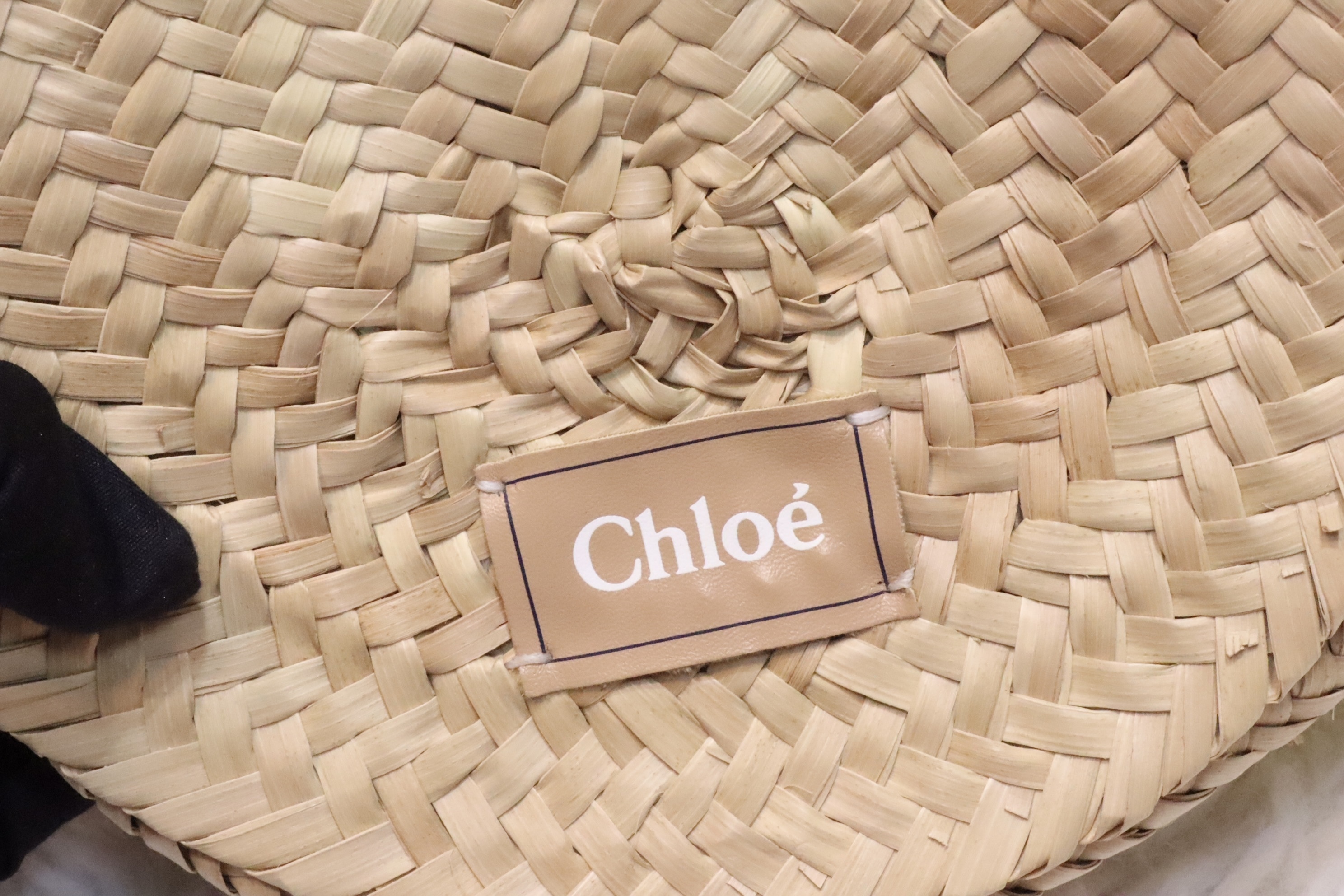 Chloe 斜孭草袋🤎