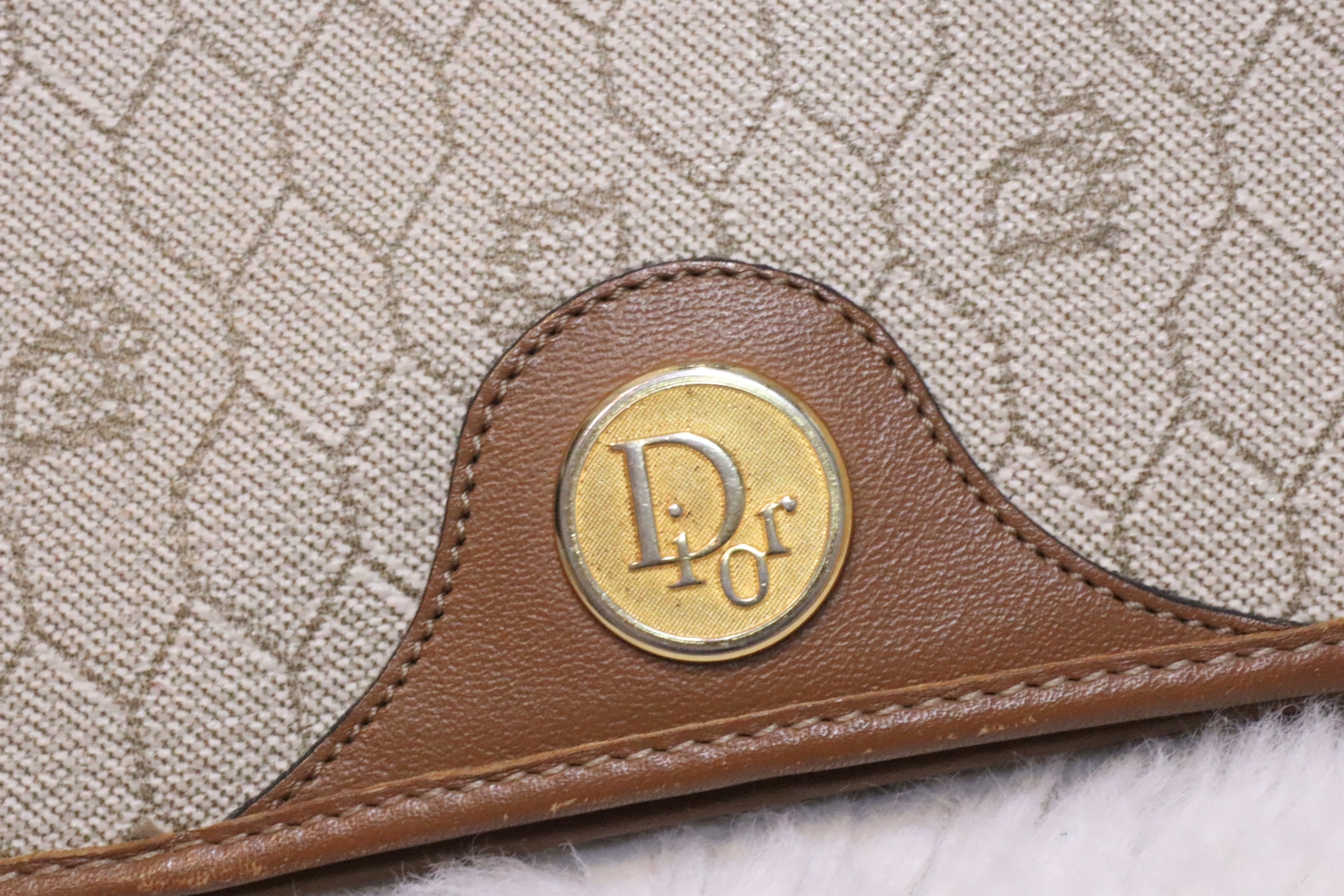 Dior 杏色蜂巢袋🤎