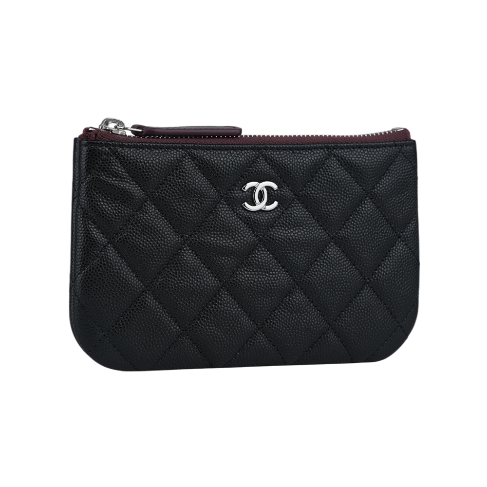 【CHANEL】銀色Logo 荔枝皮革一字型拉鏈零錢包