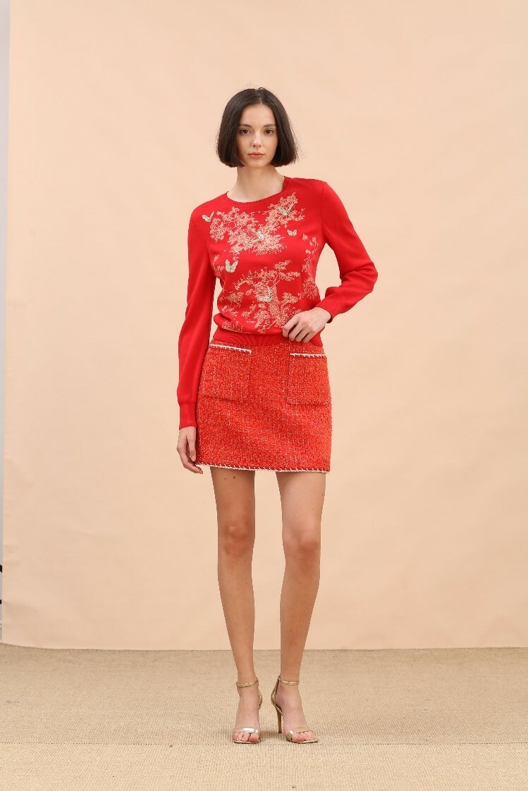 BE10206A1 金紅吉祥金線刺繡圓領襯衫