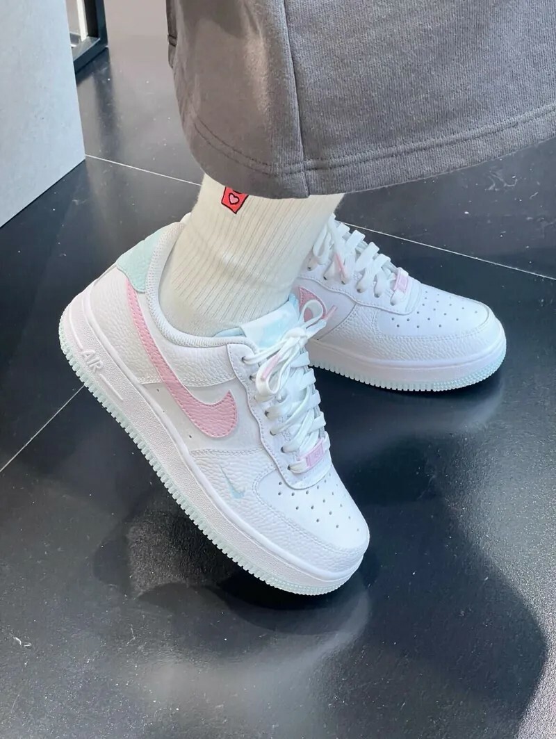 KTQ STORE ‧Nike Air Force 1 AF1 草莓薄荷 白粉色 薄荷綠 荔枝皮 小勾 女款 IH0640-161