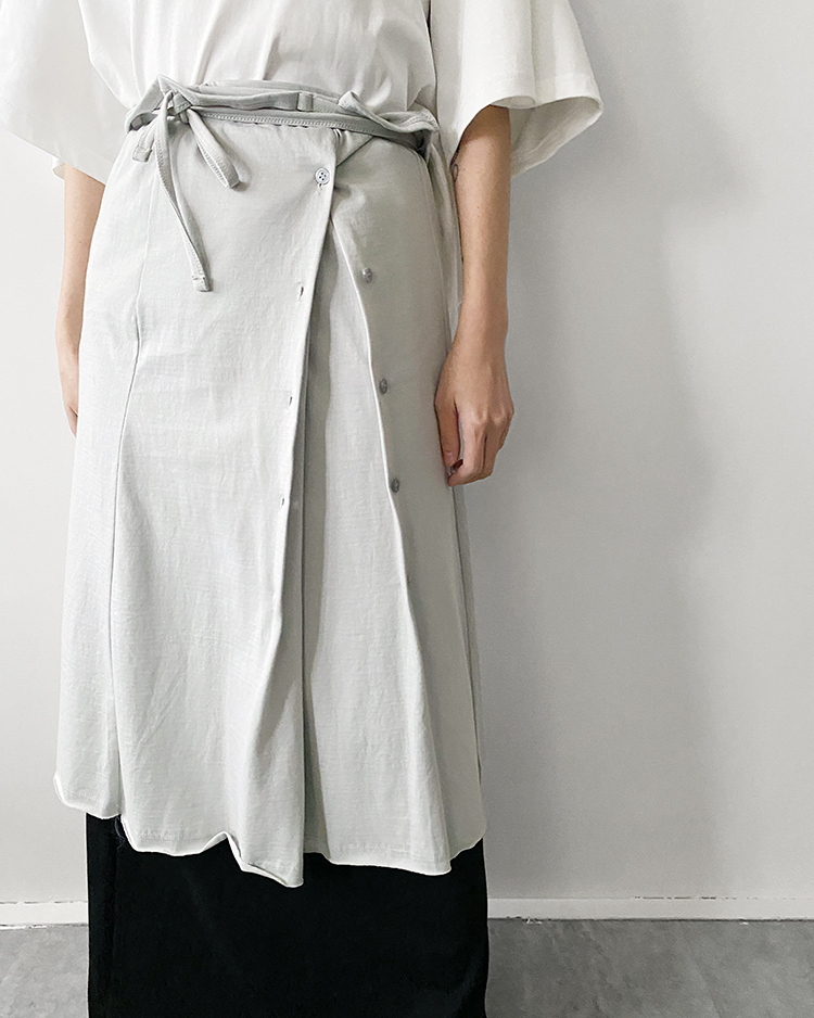 MKS-2691 釦子層次長裙