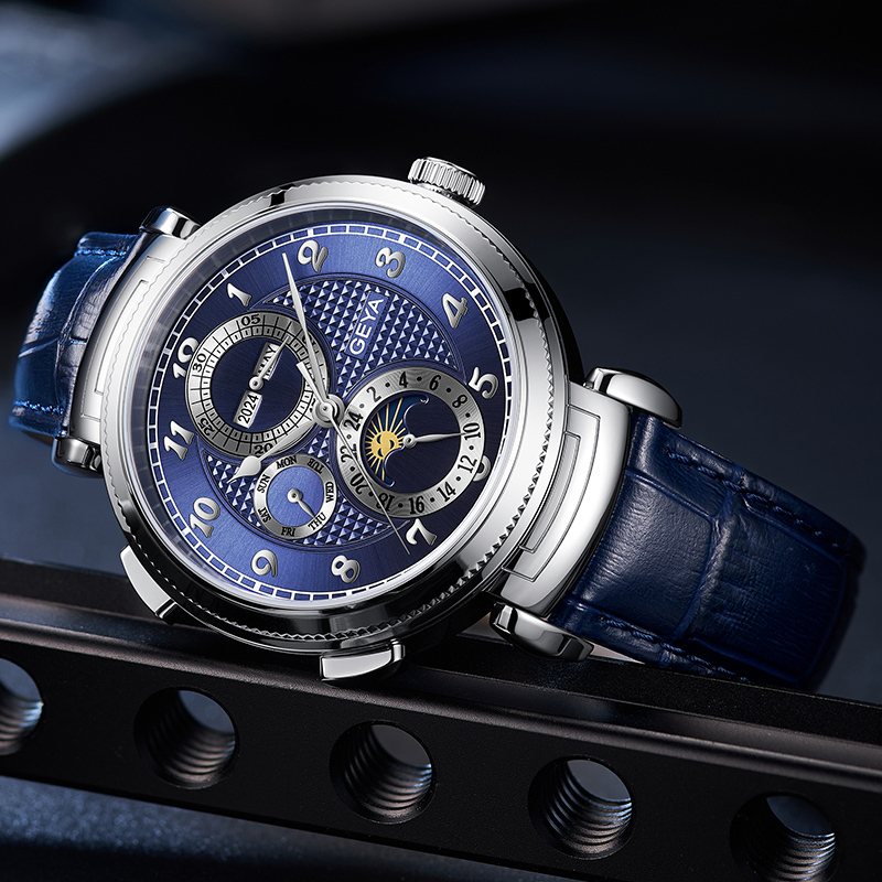 (預購)【GEYA格雅】G78173 三眼 日月星辰 動力儲存 寶石軸承 夜光錶蓋 機械 手錶