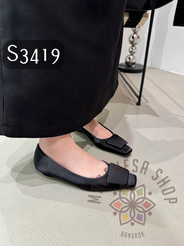 S3419 - 牛皮純色方扣尖方頭低踭鞋