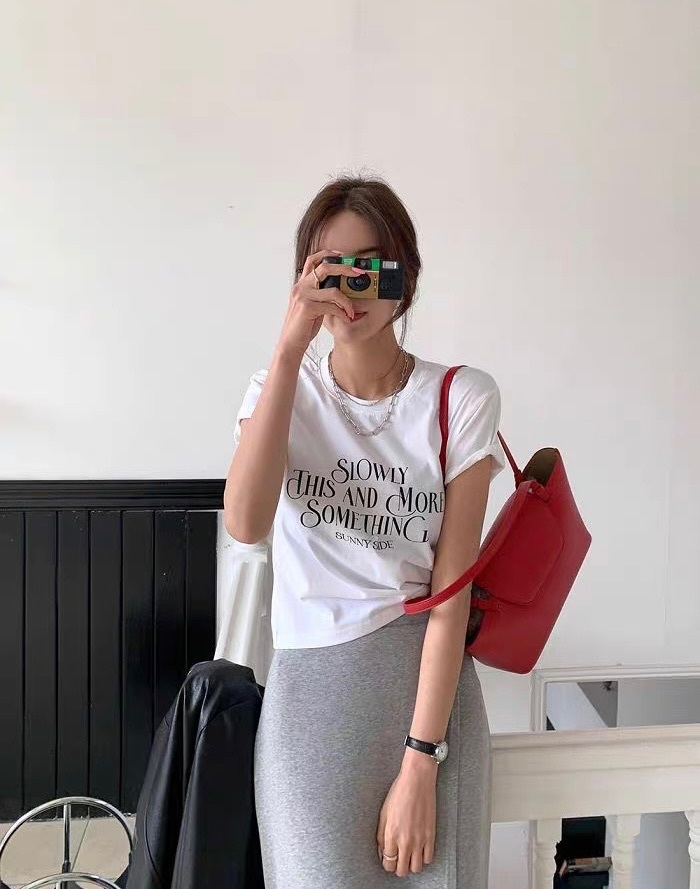 【優惠預訂】韓國SLOWLY文字TEE（3色）