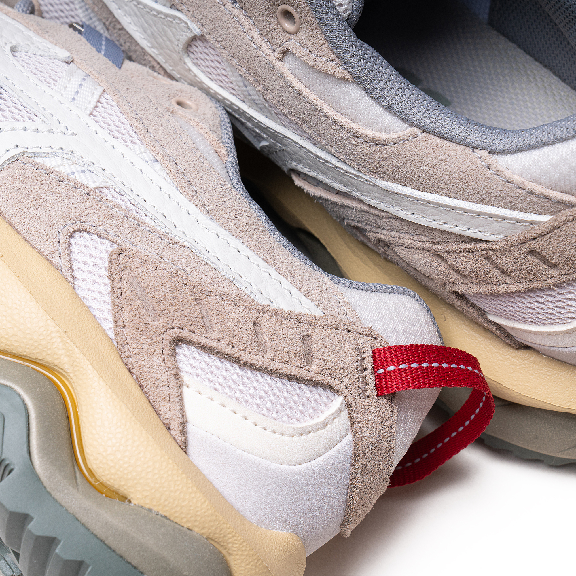 Many コラージュ　未使用 MIZUNO . SPORTSTYLE | WAVE MUJIN TL (D1GA251302)