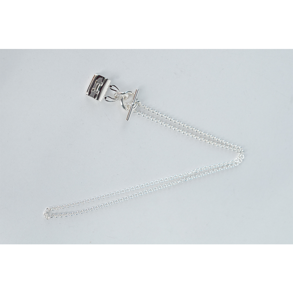 【HERMES】Constance 吊墜純銀項鍊(銀色) H121324B 00